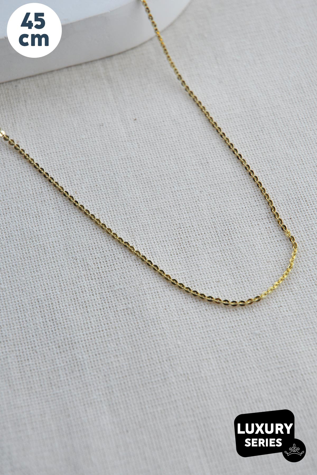 Gold Minimal Geçme Pul Tasarım Zincir Luxury Kolye AKL3818