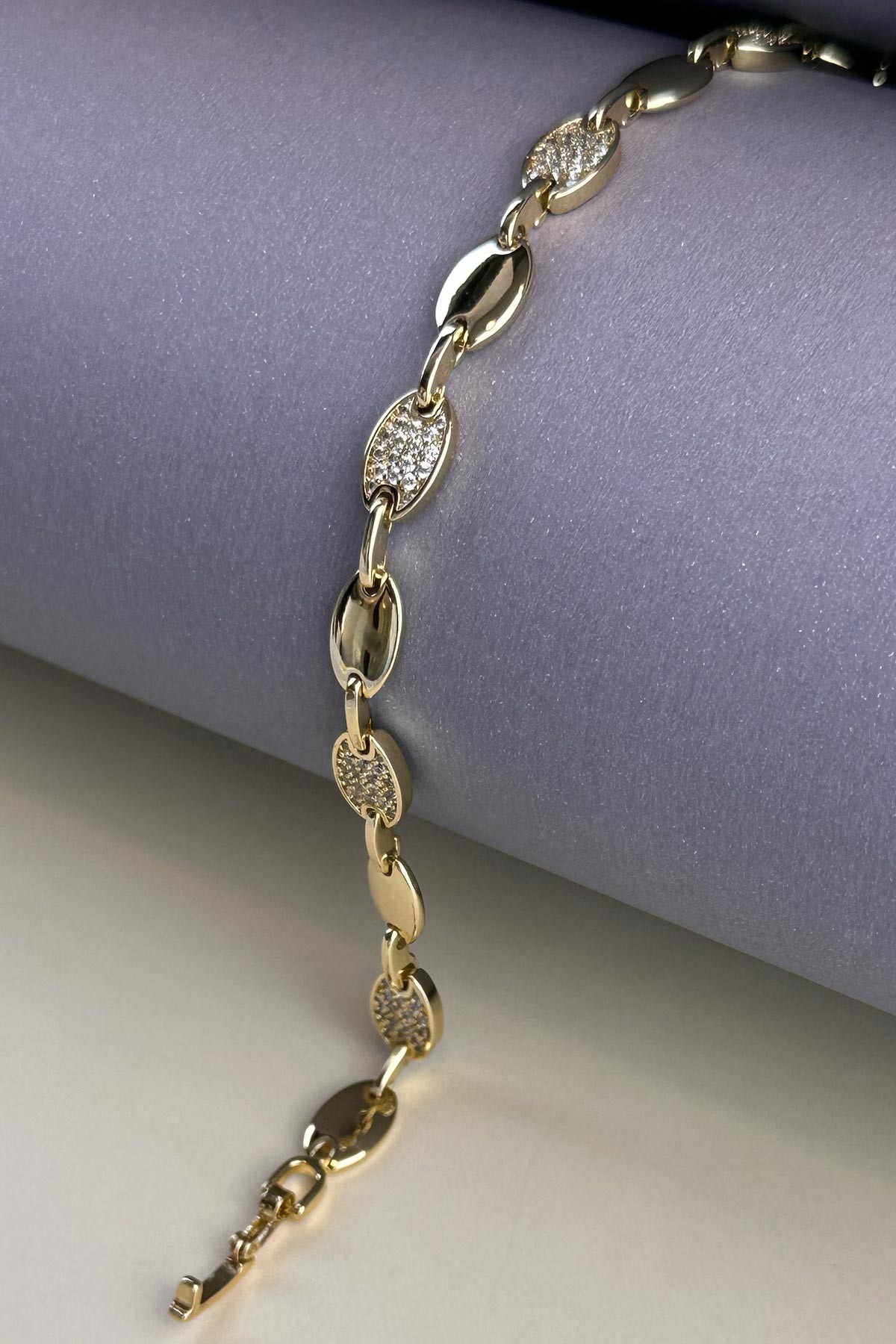 Gold Ve Zirkon Sıra Ovaller Tasarım Luxury Bileklik ABL7161