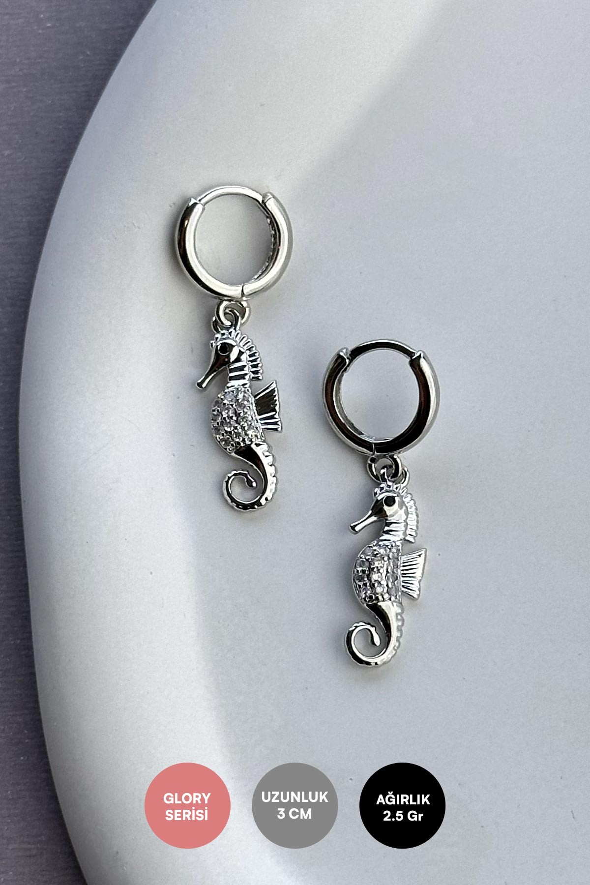 Silver Zirkon Detay Deniz Atı Sallantılı Glory Küpe AKE9152