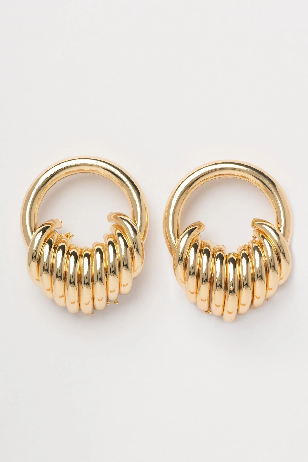 Gold Halka İçinde Sıralı Halkalar Stefany Küpe AKE9656