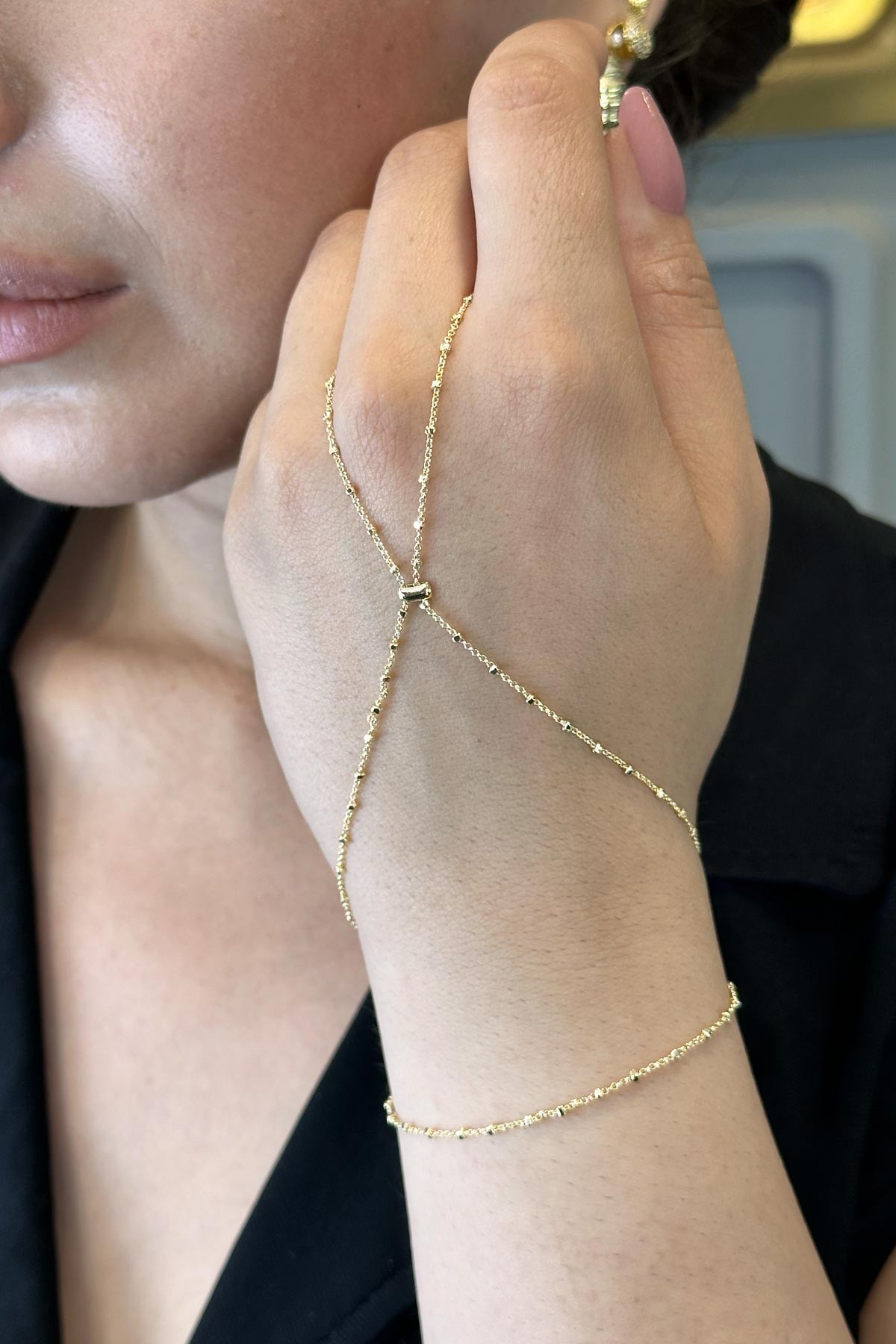 Gold Minimal Küpçük Detay Zincir Şahmeran ASH1115