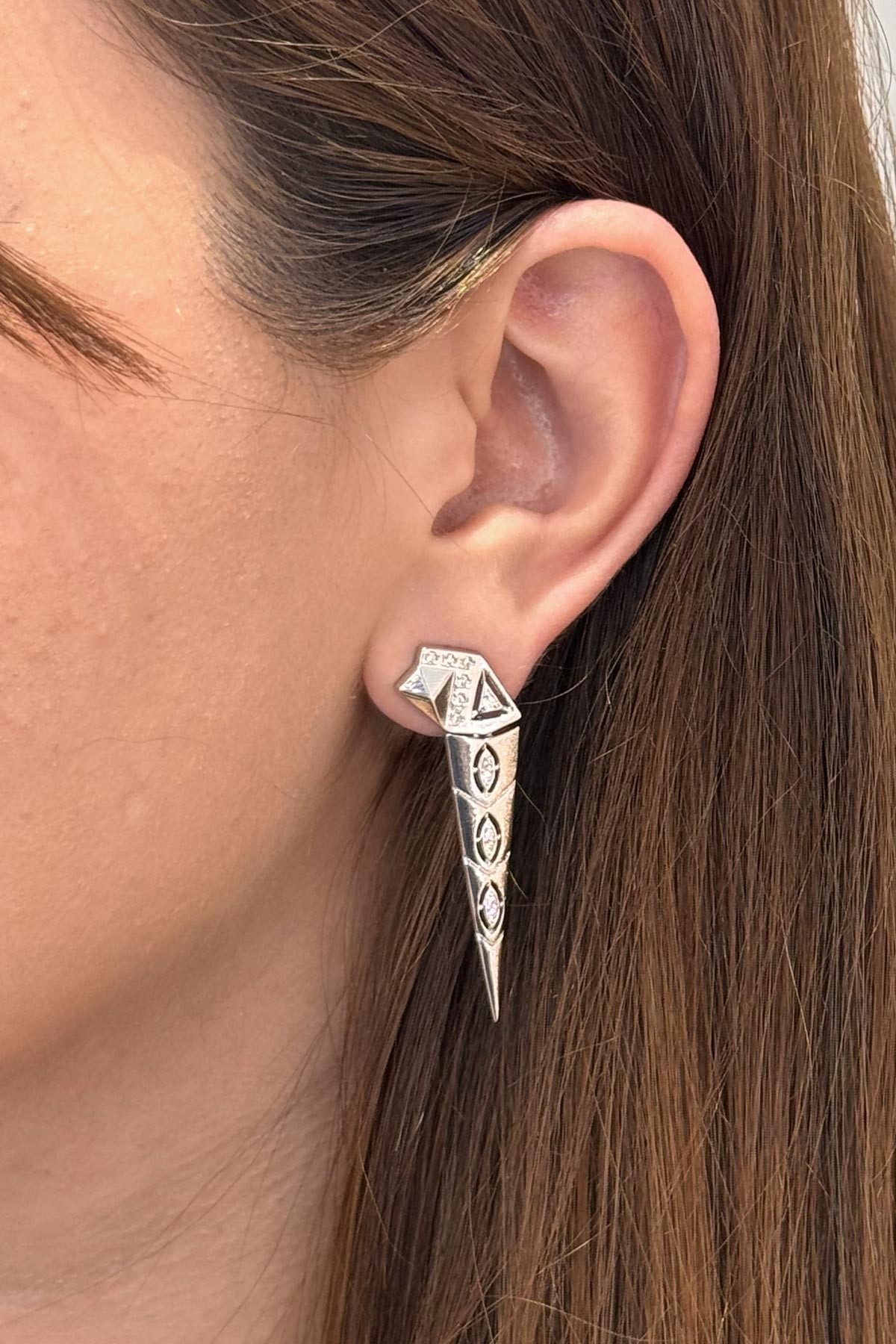 Silver Zirkon Elips Detay Prizma Ve Üçgen Tasarım Glory Küpe AKE8918