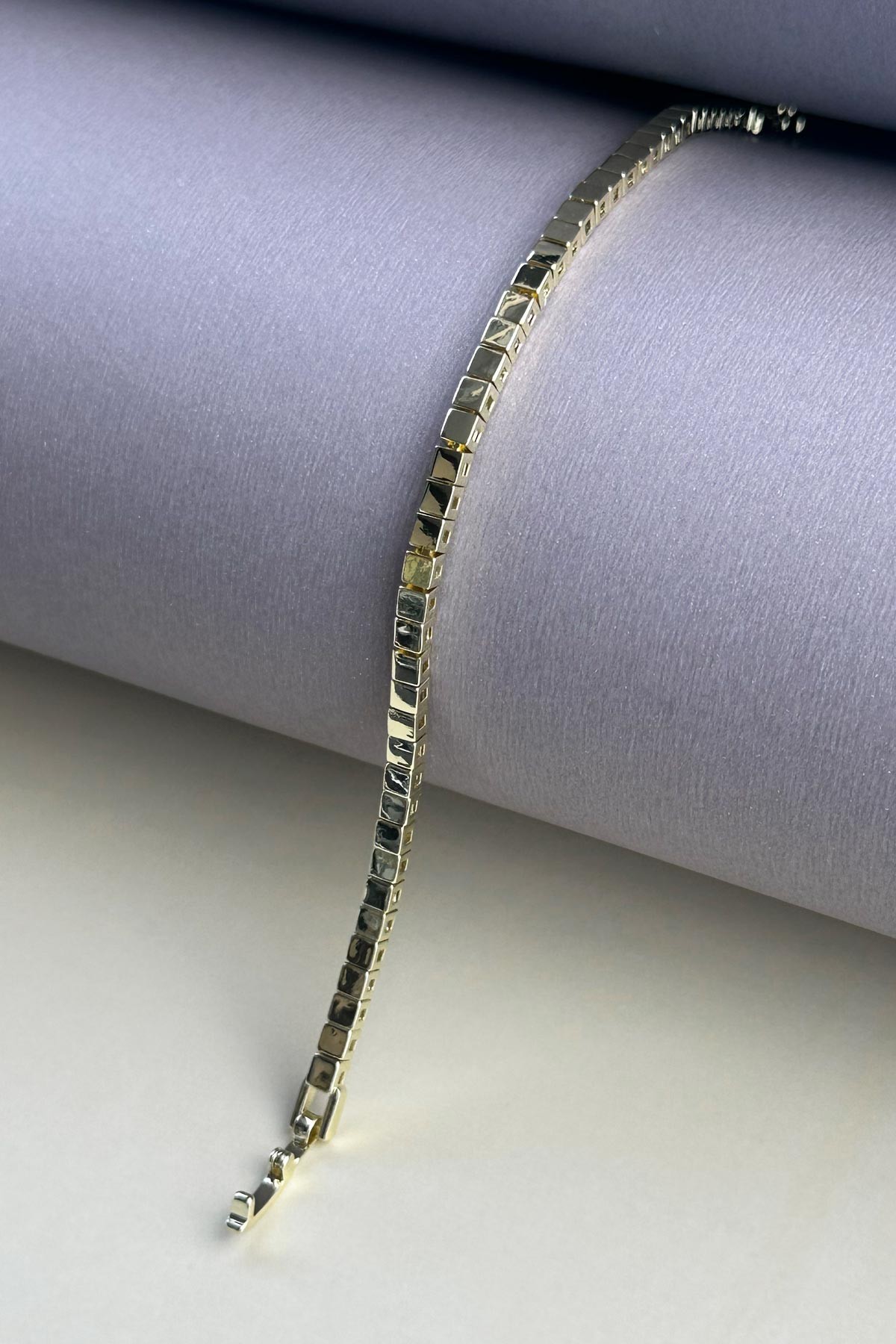 Gold Casual Sıra Kareler Bileklik ABL6861