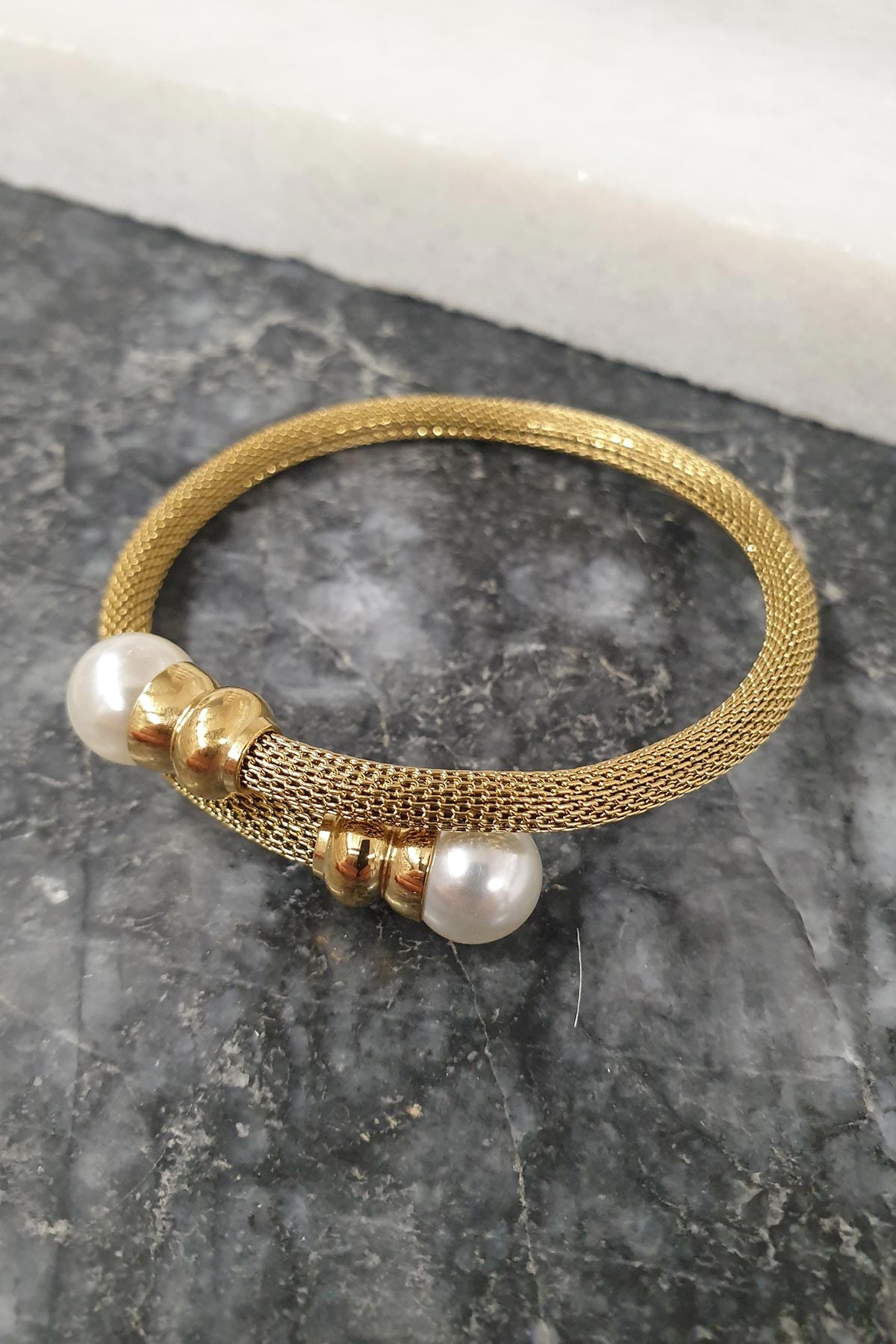 İnci Detay Gold Smaug Çelik Kelepçe Bileklik ABL1240