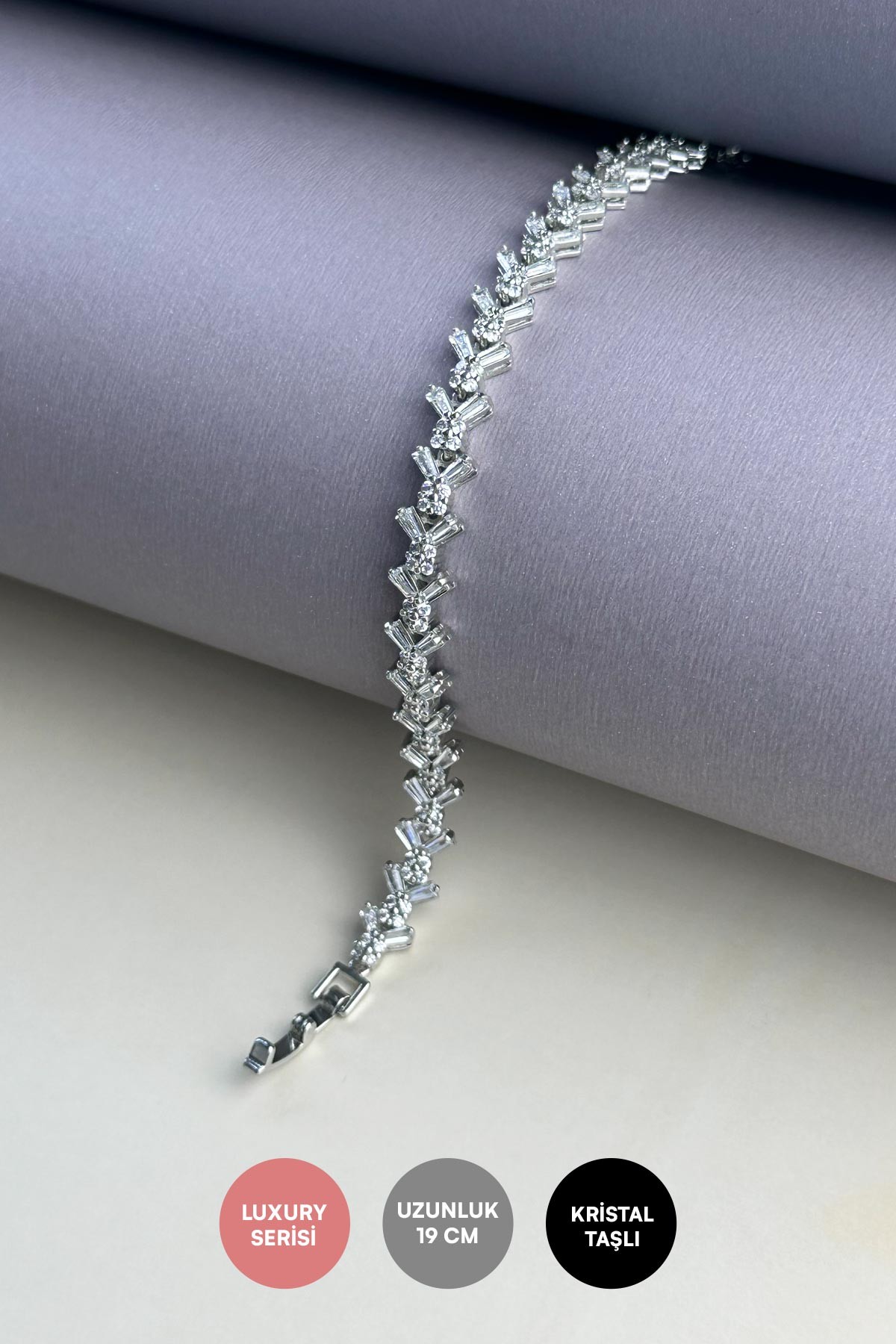 Silver Kristal Minimal Çiçek Ve Baget Detay Bileklik ABL7301