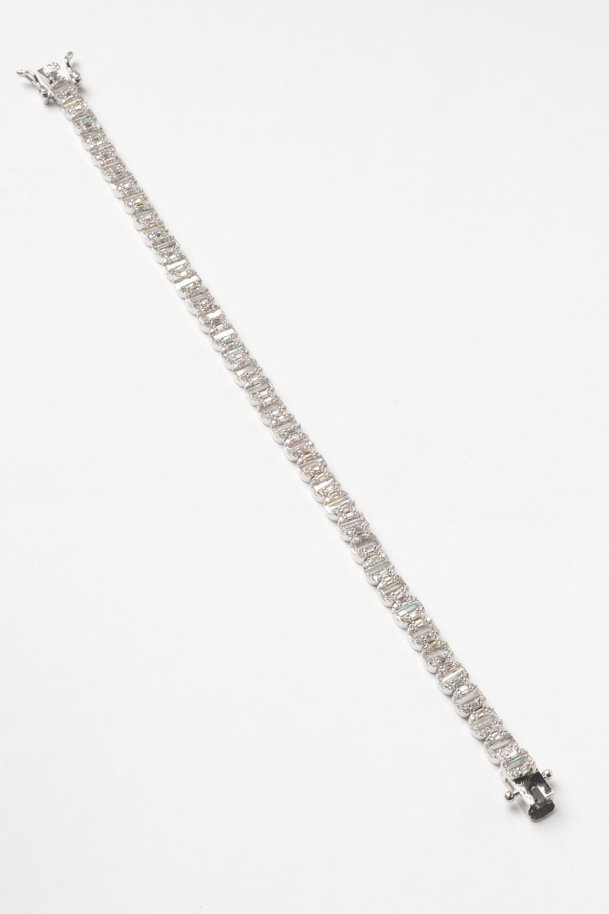 Silver Kristal Baget Kare Tasarım Sıralı Bileklik ABL7303