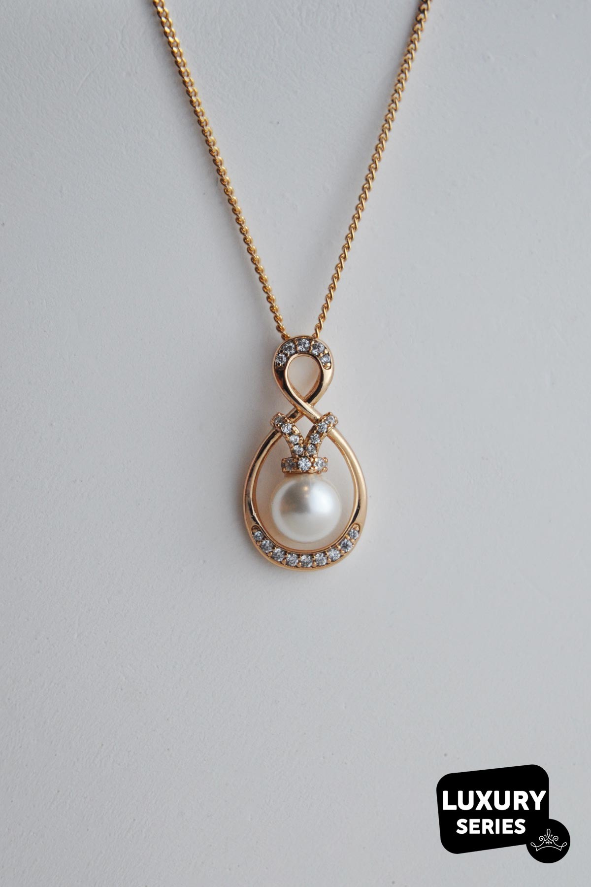 Gold Minimal Zincir Quenn Pearl Luxury Kolye AKL3381