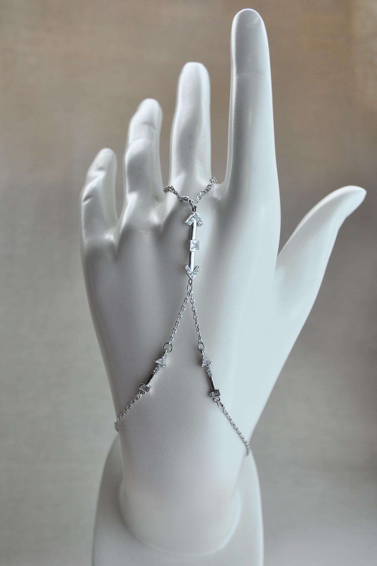 Silver Kristal Detay Zirkon Oklar Şahmeran ASH1114