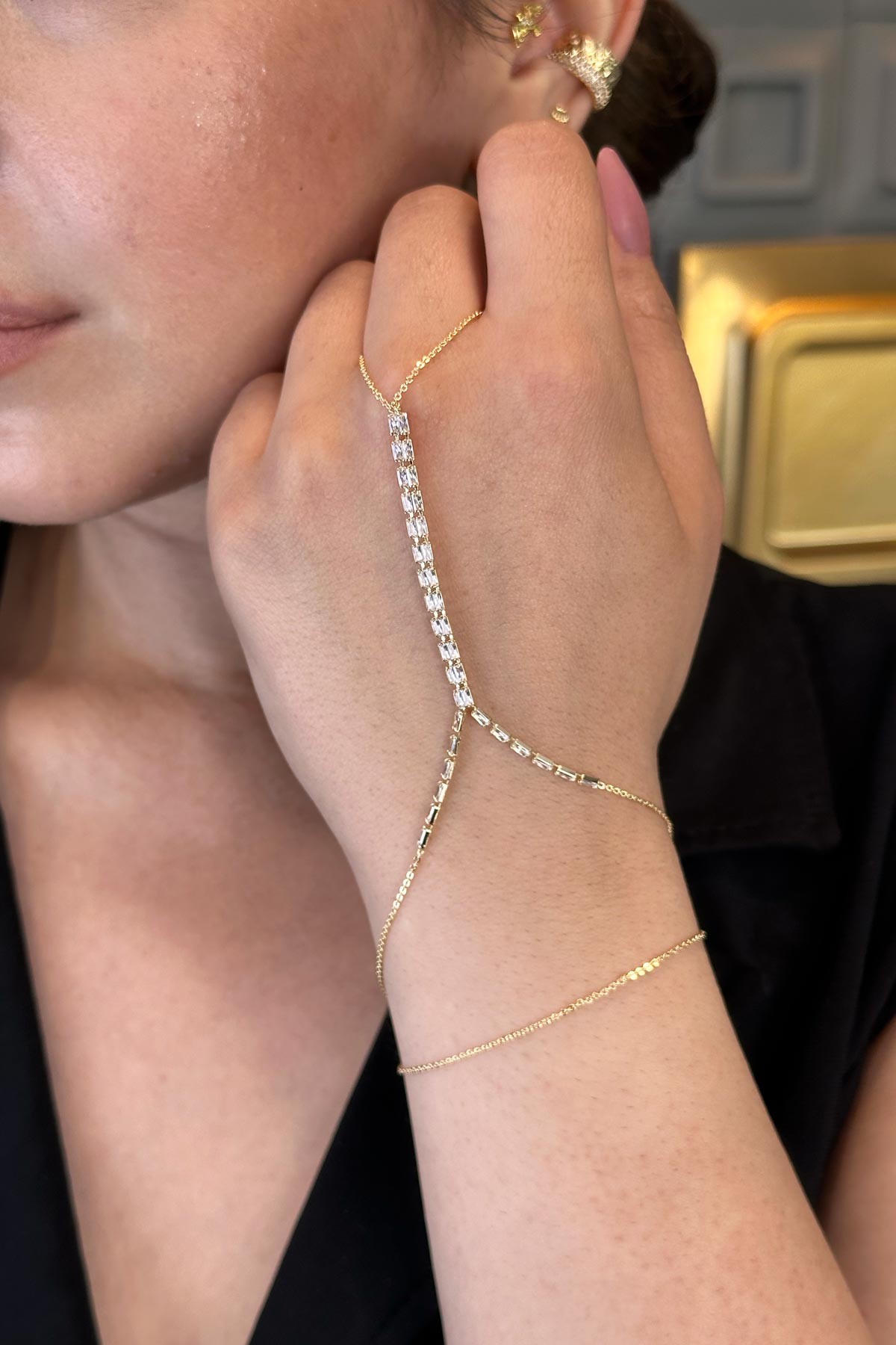 Gold Çift Sıra Minimal Baget Taş Tasarım Şahmeran ASH1105