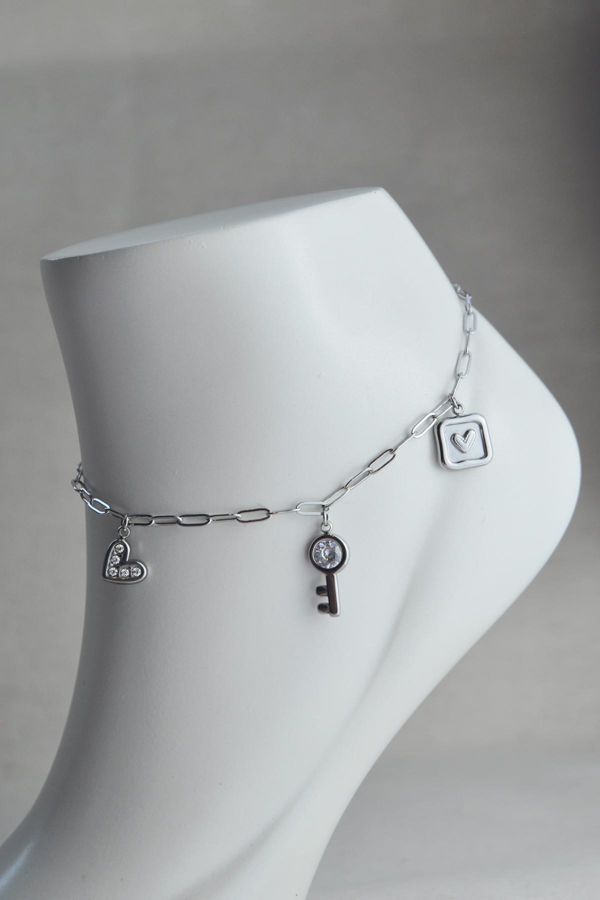 Zirkon Detay Kalp Ve Silver Kristal Anahtar Çelik Halhal AHL1342