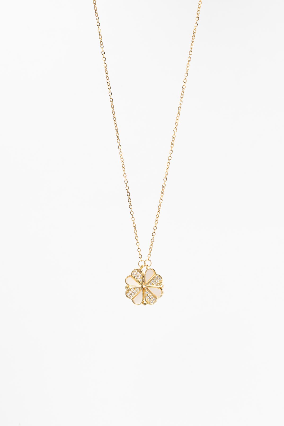Gold Minimal Zincir Zirkon Ve Sedef Detay Kalp Tasarım Yonca Çelik Kolye 45 cm AKL4023