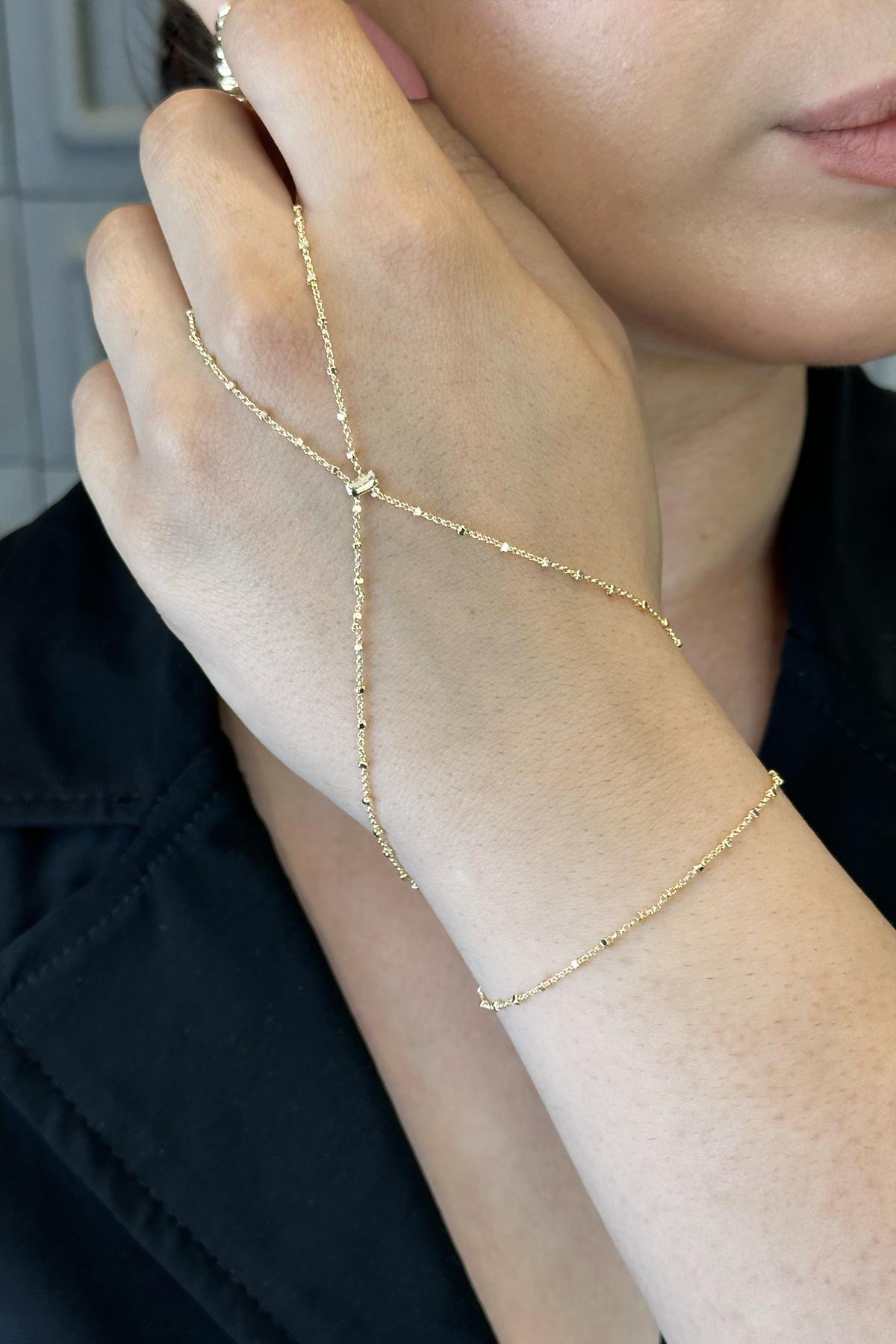 Gold Minimal Küpçük Detay Zincir Şahmeran ASH1115