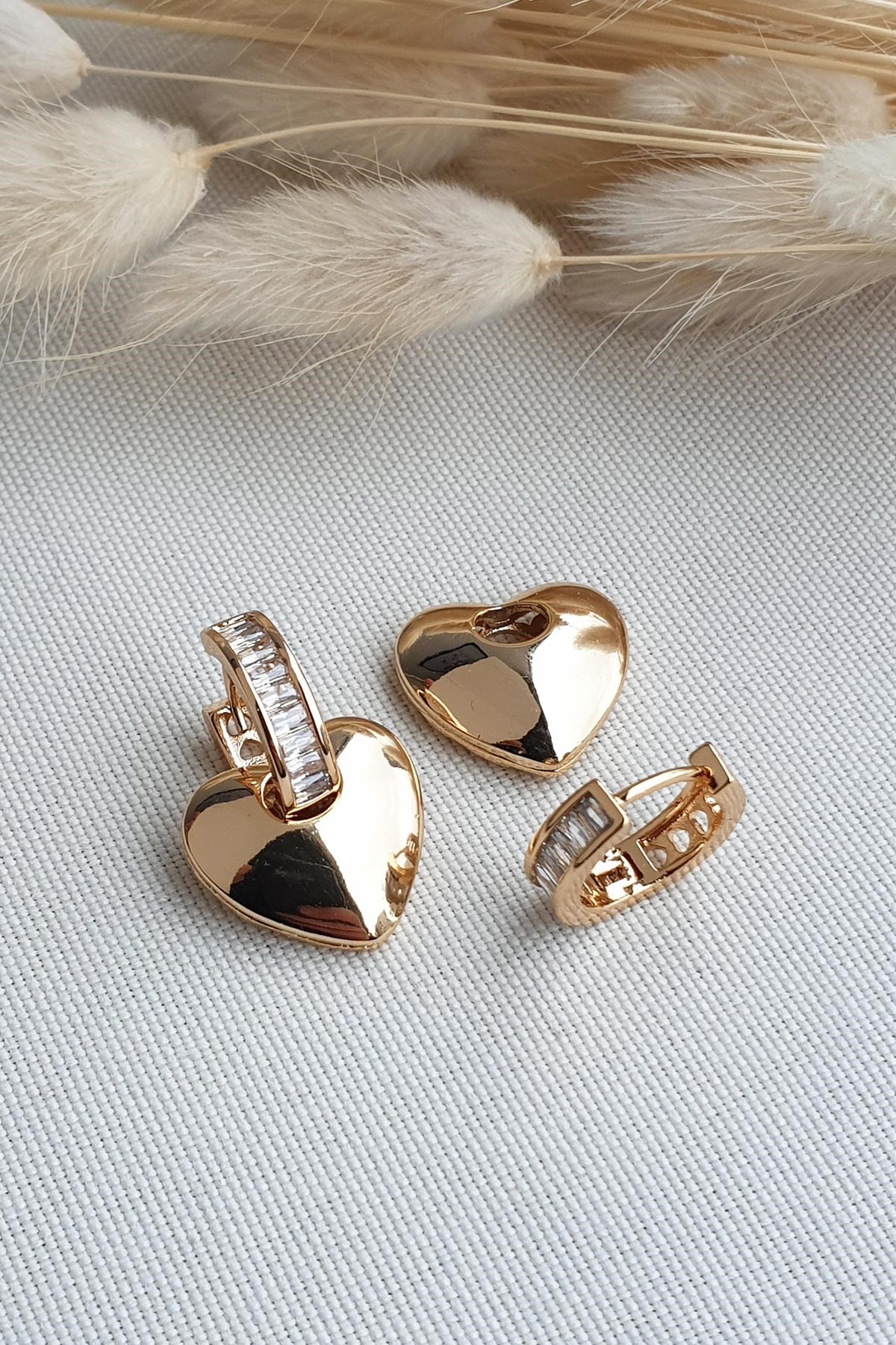 Gold Aragorn Hearts Glory Küpe AKE4319
