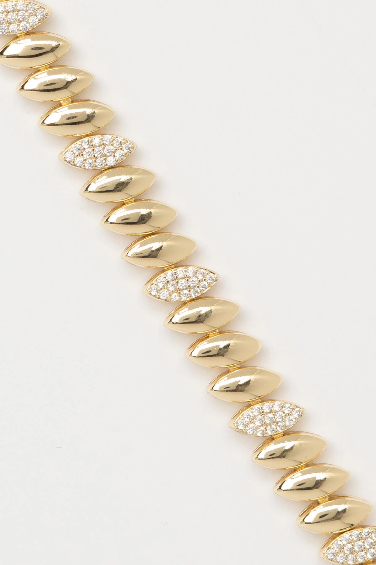 Gold 14K Zirkon Detay Altın Yapraklar Sıralı Luxury Bileklik ABL7581