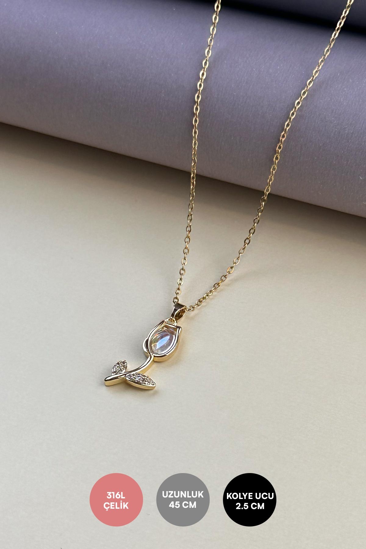 Gold Minimal Zincir Zirkon Detay Yapraklı Lale Figür Sallantılı Çelik Kolye 45 cm AKL4074