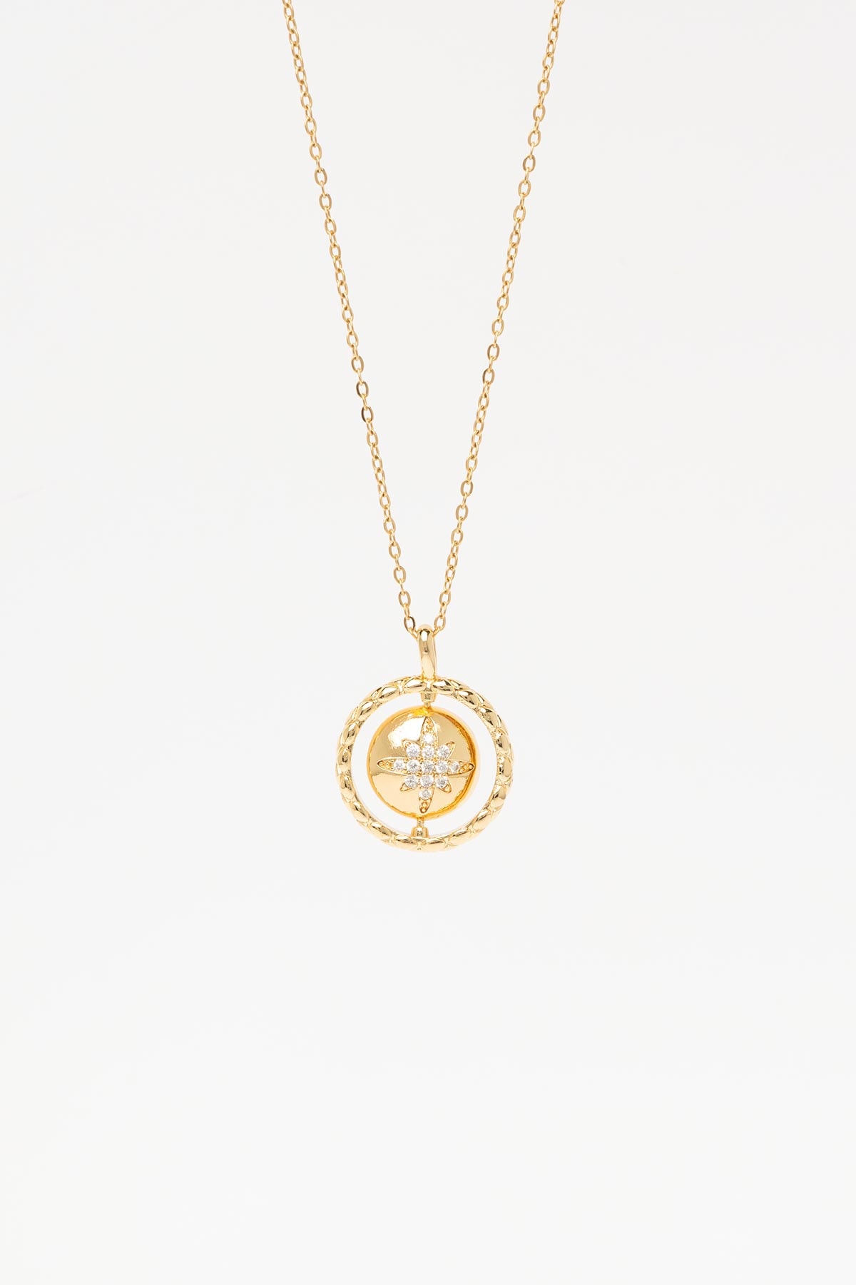 Gold Zirkon Detay Kuzey Yıldızı İşli Çember İçinde Daire Sallantılı 45cm Çelik Kolye AKL4350