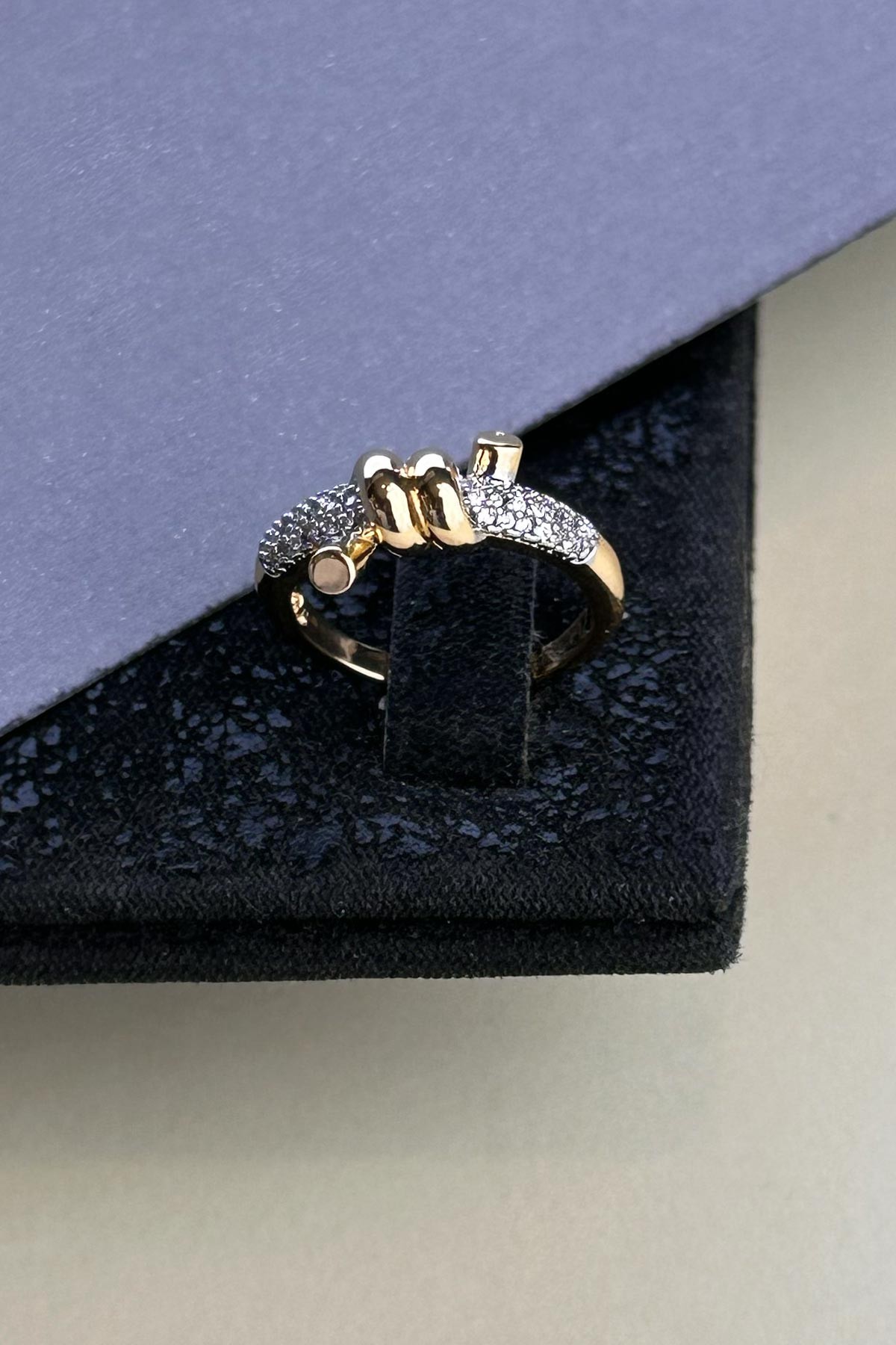 Zirkon Detay Gold Tel Dolama Tasarım Glory Yüzük AYZ8401
