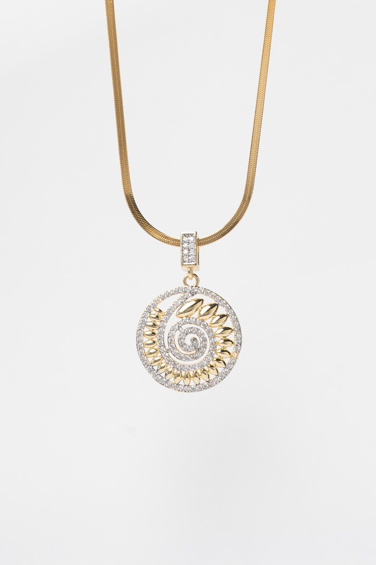 Gold Slim İtalyan Zincir Zirkon Detaylı Spiral Çember Sallantılı 60cm Çelik Kolye AKL4116