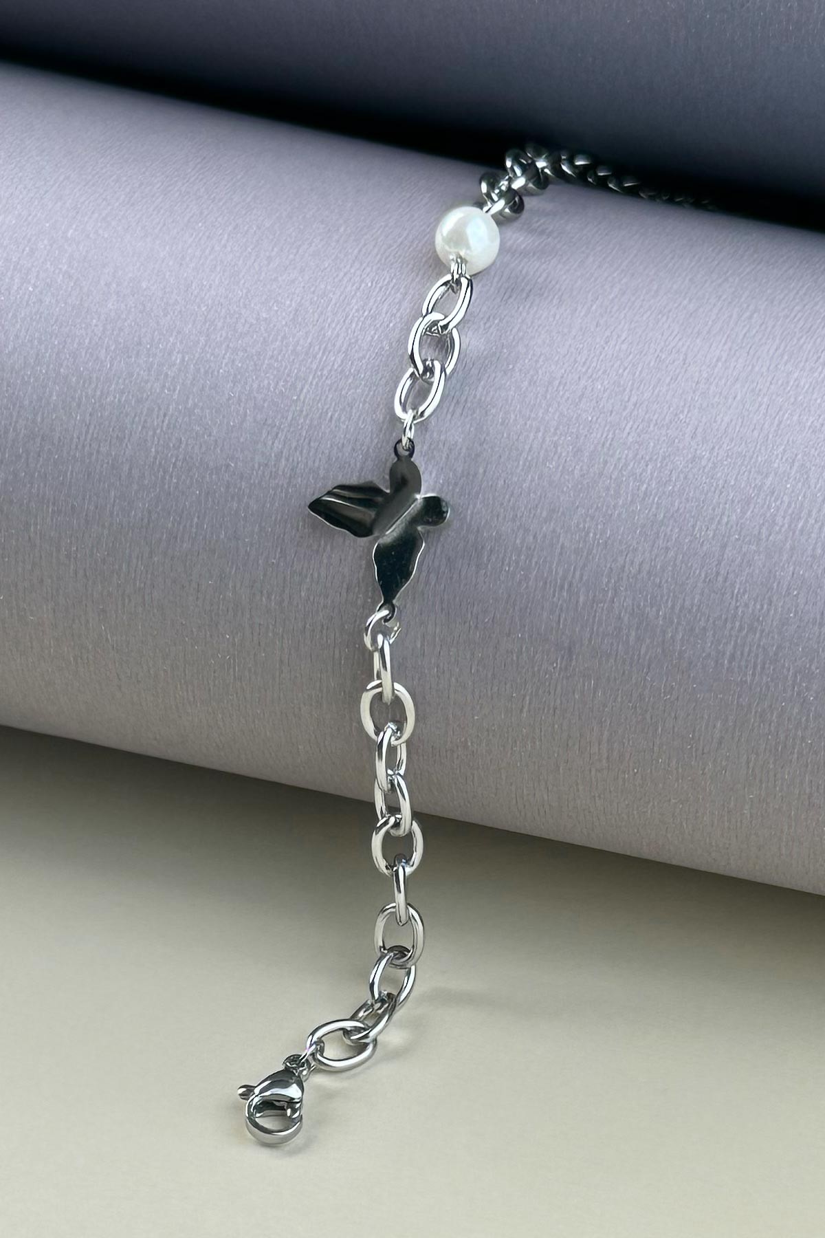 Silver Oval Halka Zincir İnci Ve Kelebek Detay Çelik Bileklik ABL7324