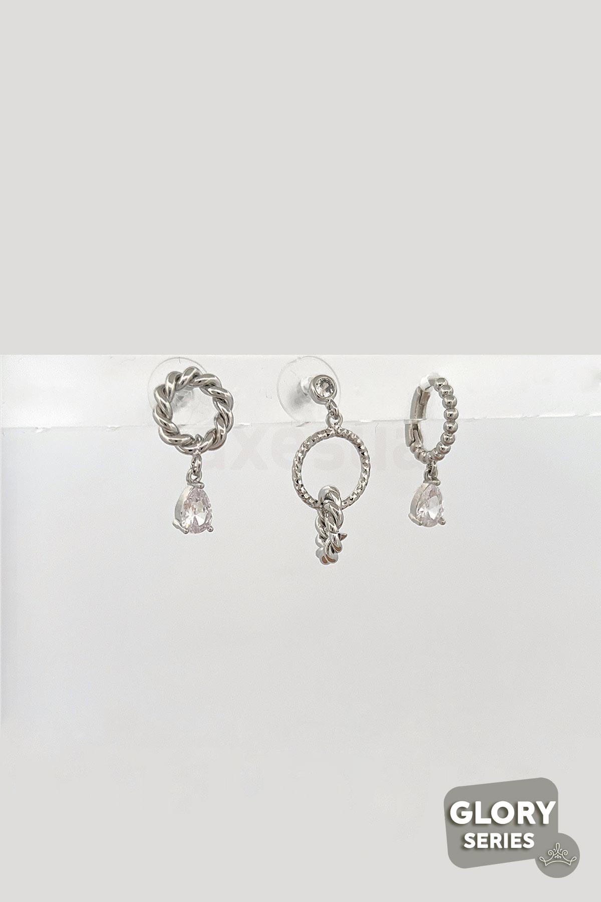 Crystal Silver Strom Circle Çoklu Glory Küpe AKE5267