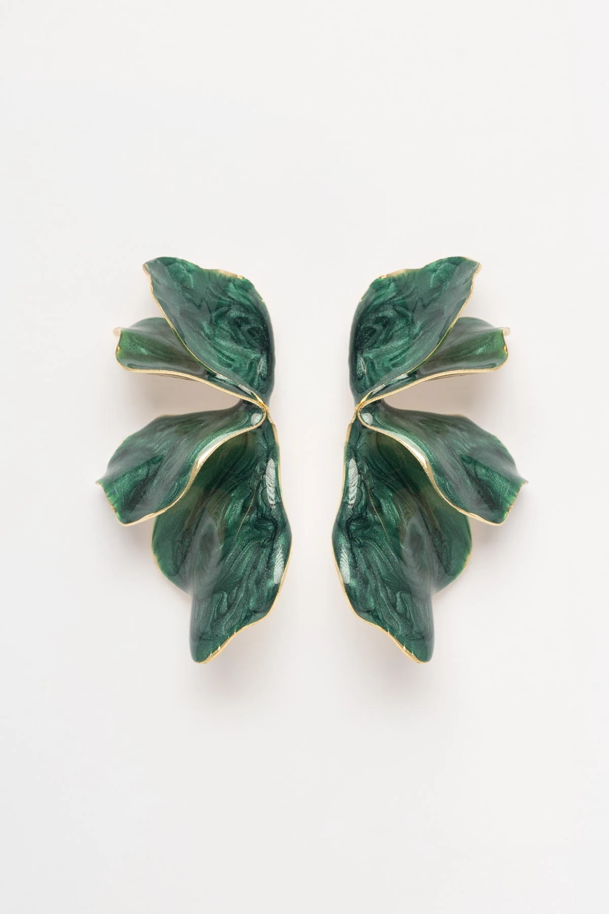 Gold Kenar Yeşil Seramik Tasarım Yaprak Stefany Küpe AKE9805