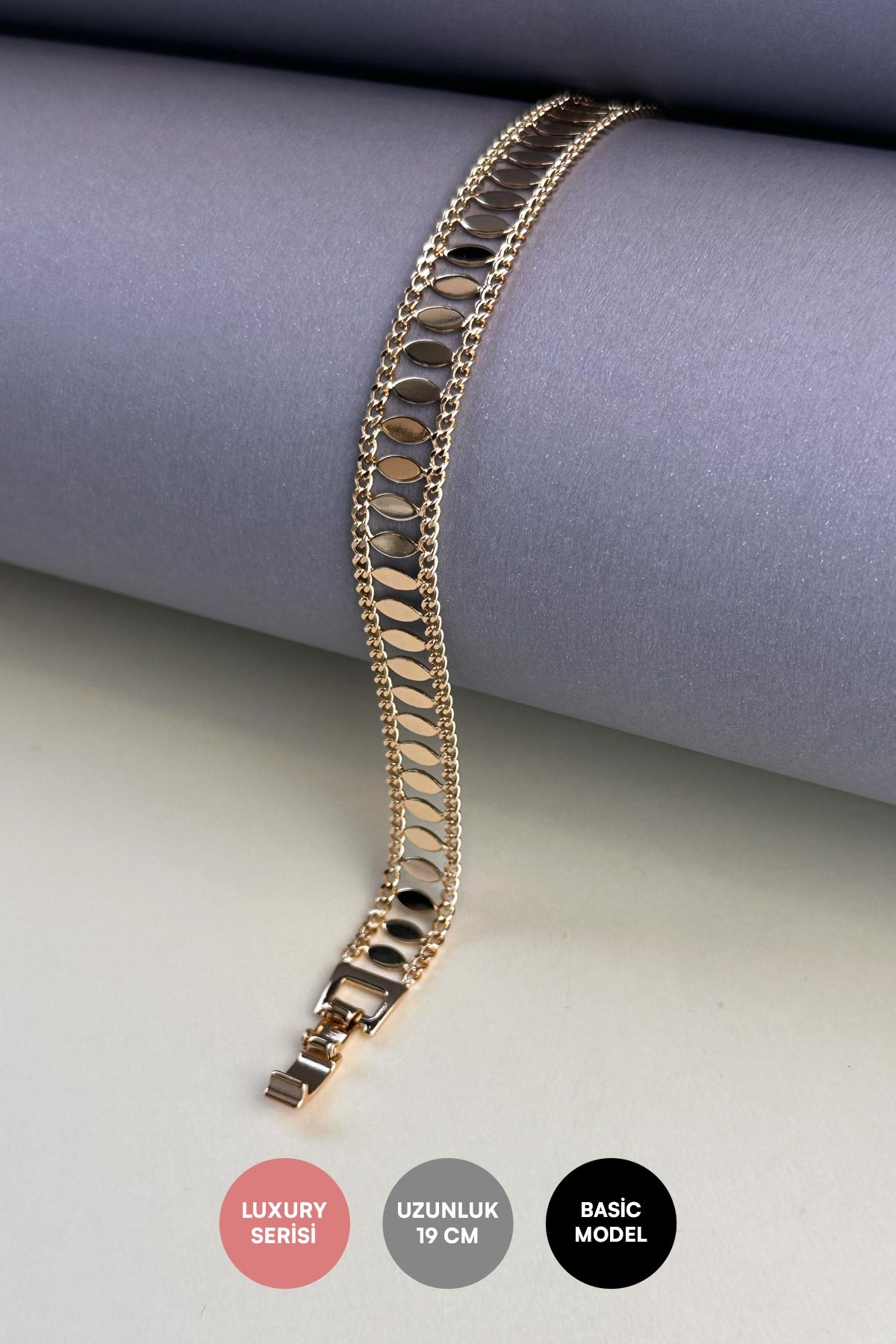 Minimal Halka Zincirler Arasında Gold Elipsler Luxury Bileklik ABL7195