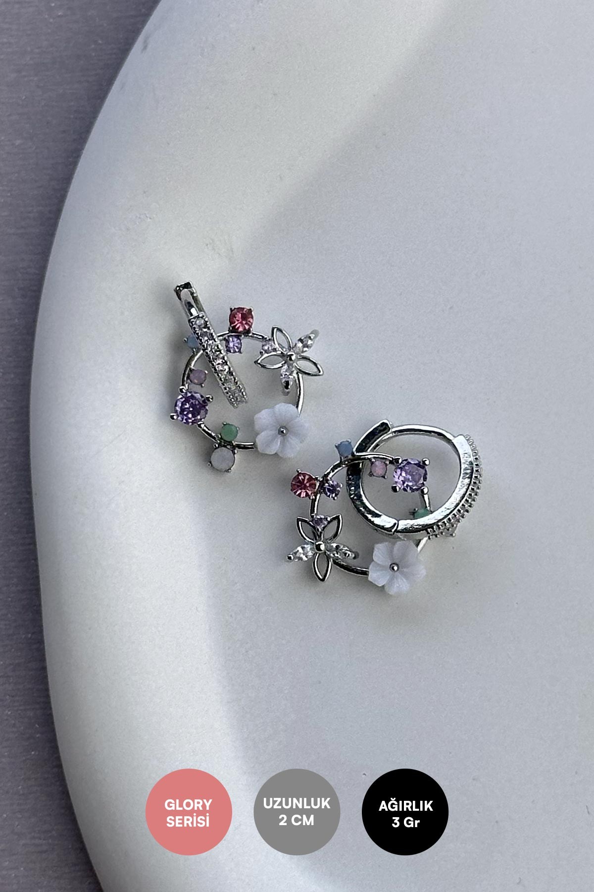 Silver Zirkon Detay Çiçek Buketi Sallantılı Glory Küpe AKE9192