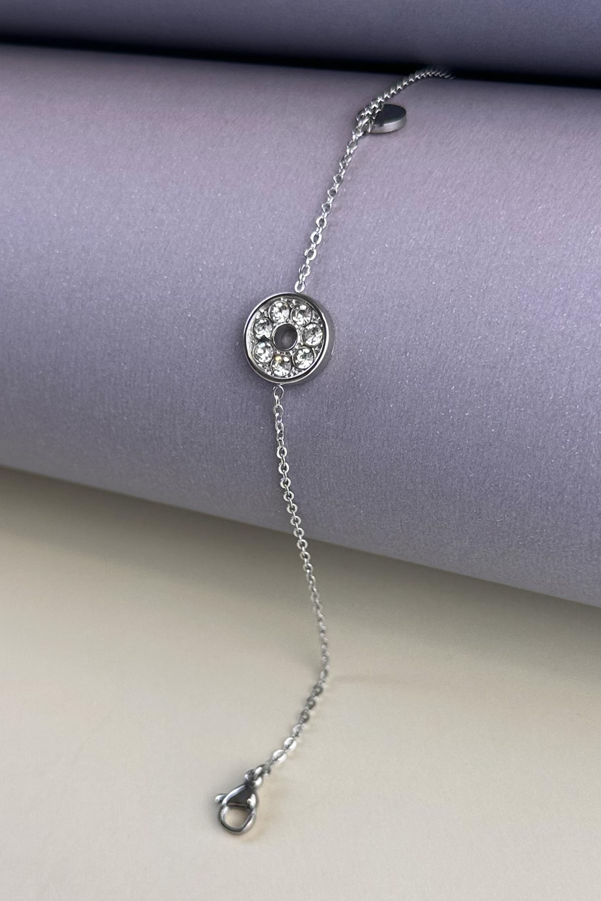 Silver Zirkon Daire Detay Ve Minimal Pul Sallantılı Çelik Bileklik ABL7058