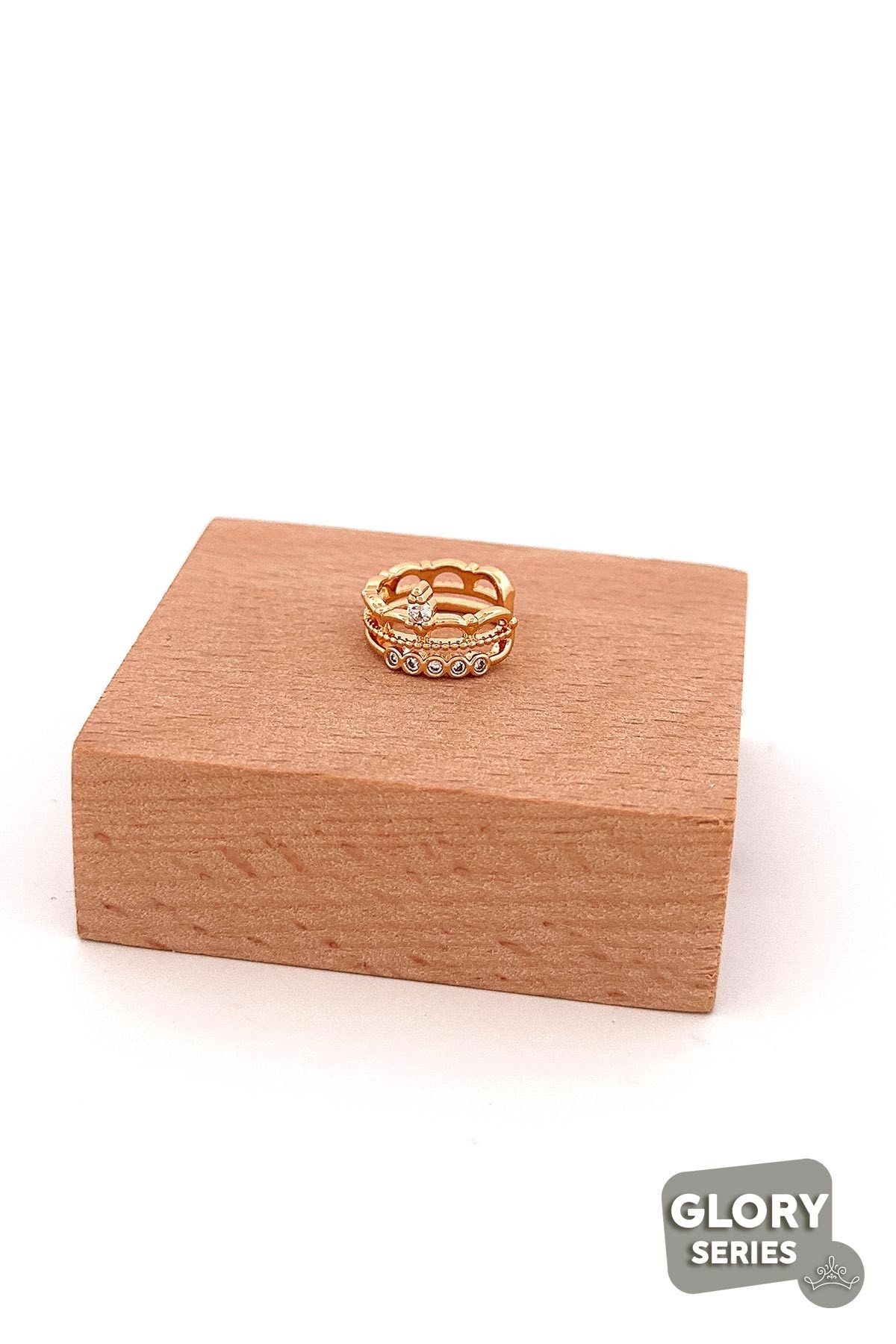 Zirkon Queen Crown Gold Glory Kıkırdak Küpe AKE5329
