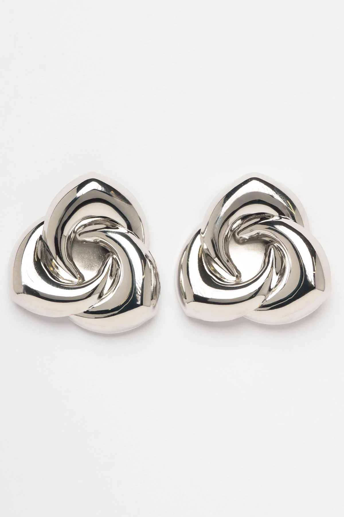 Silver İç İçe Geçmiş Halkalar Üçgeni Stefany Küpe AKE9785