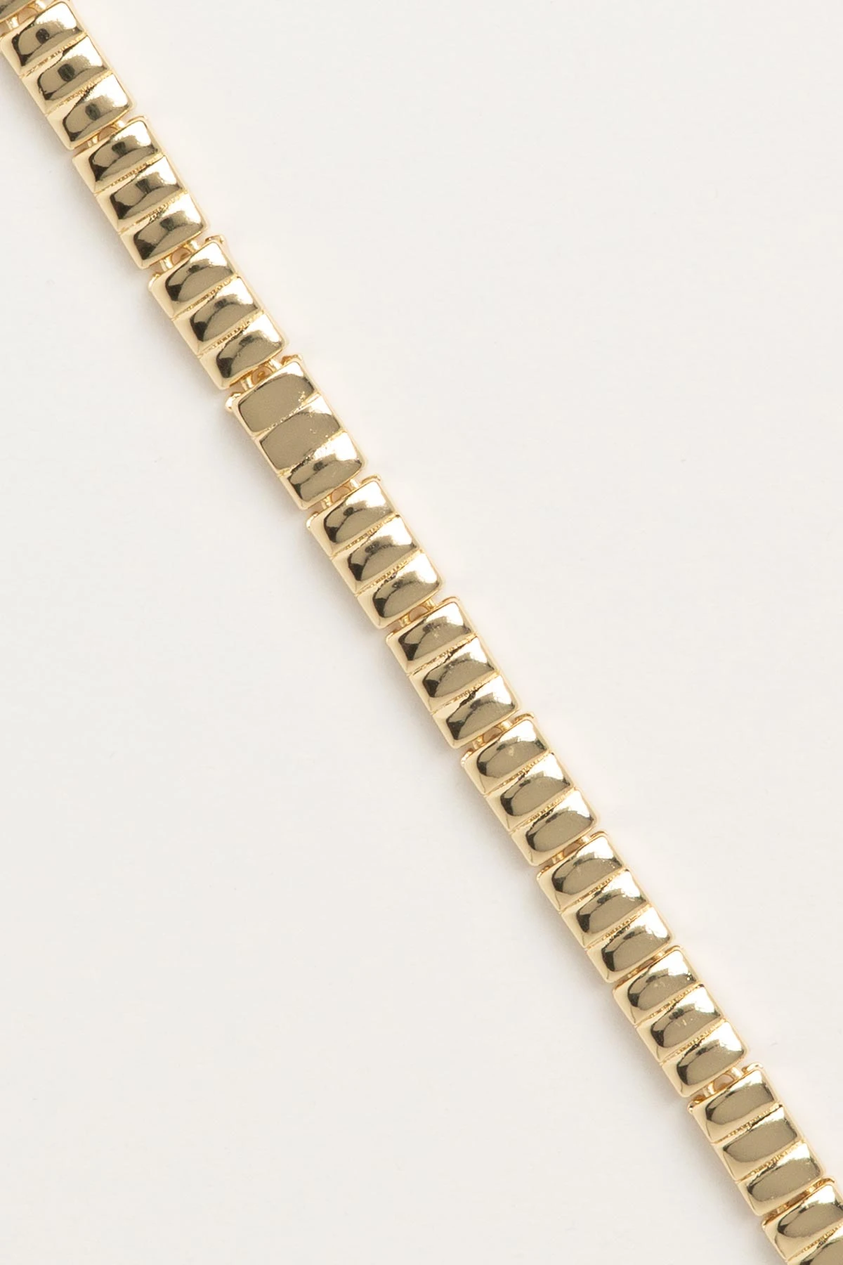 Gold Üçlü Dikdörtgen Mini Plakalar Sıralı Luxury Bileklik ABL7615