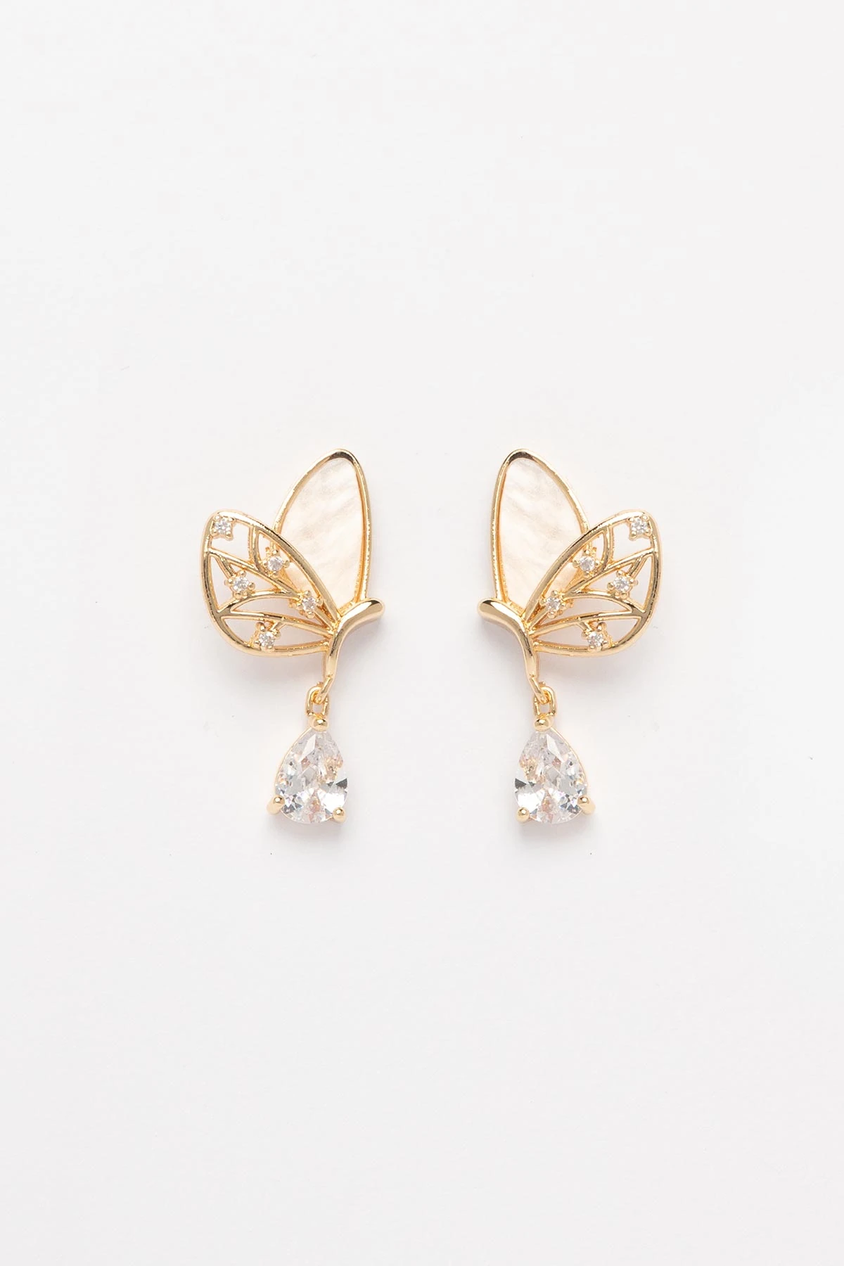 Gold Sedef Ve Tektaş Kanatlı Damla Taş Sallantılı Kelebek Glory Küpe AKE9485