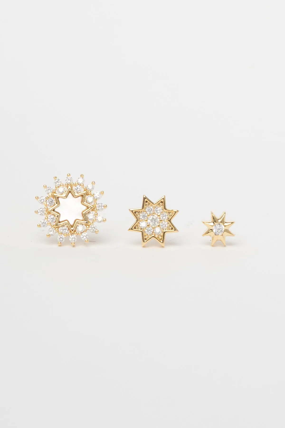 Gold İçi Sedef Zirkon Kenarlı Yıldızlar Çoklu Glory Küpe AKE9726