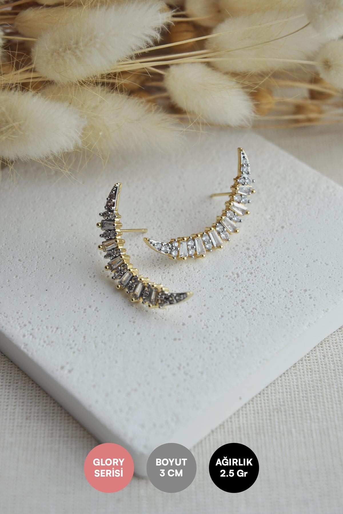 Gold Zirkon Detay Sıra Bagetler Hilal Tasarım Glory Küpe AKE9014