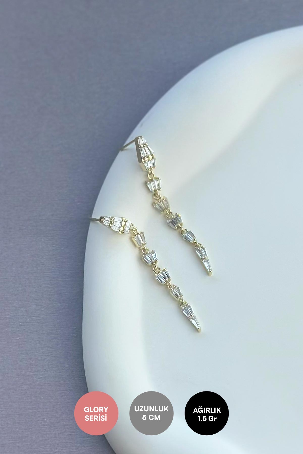 Gold Baget Taşlı Yılan Tasarım Sallantılı Glory Küpe AKE9201