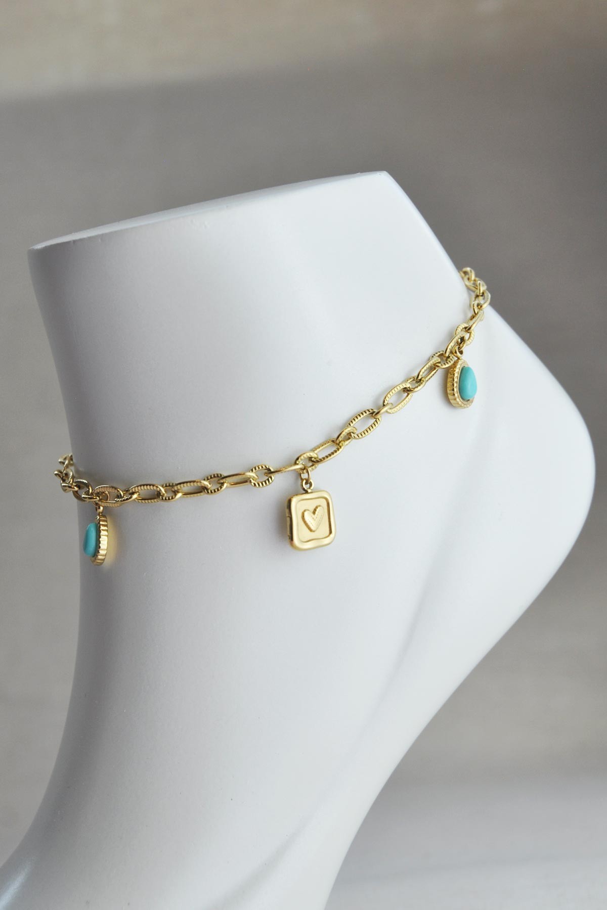 Damla Detay Firuze Sallantılı Gold Minimal Kalp Madalyon Tasarım Çelik Halhal AHL1337
