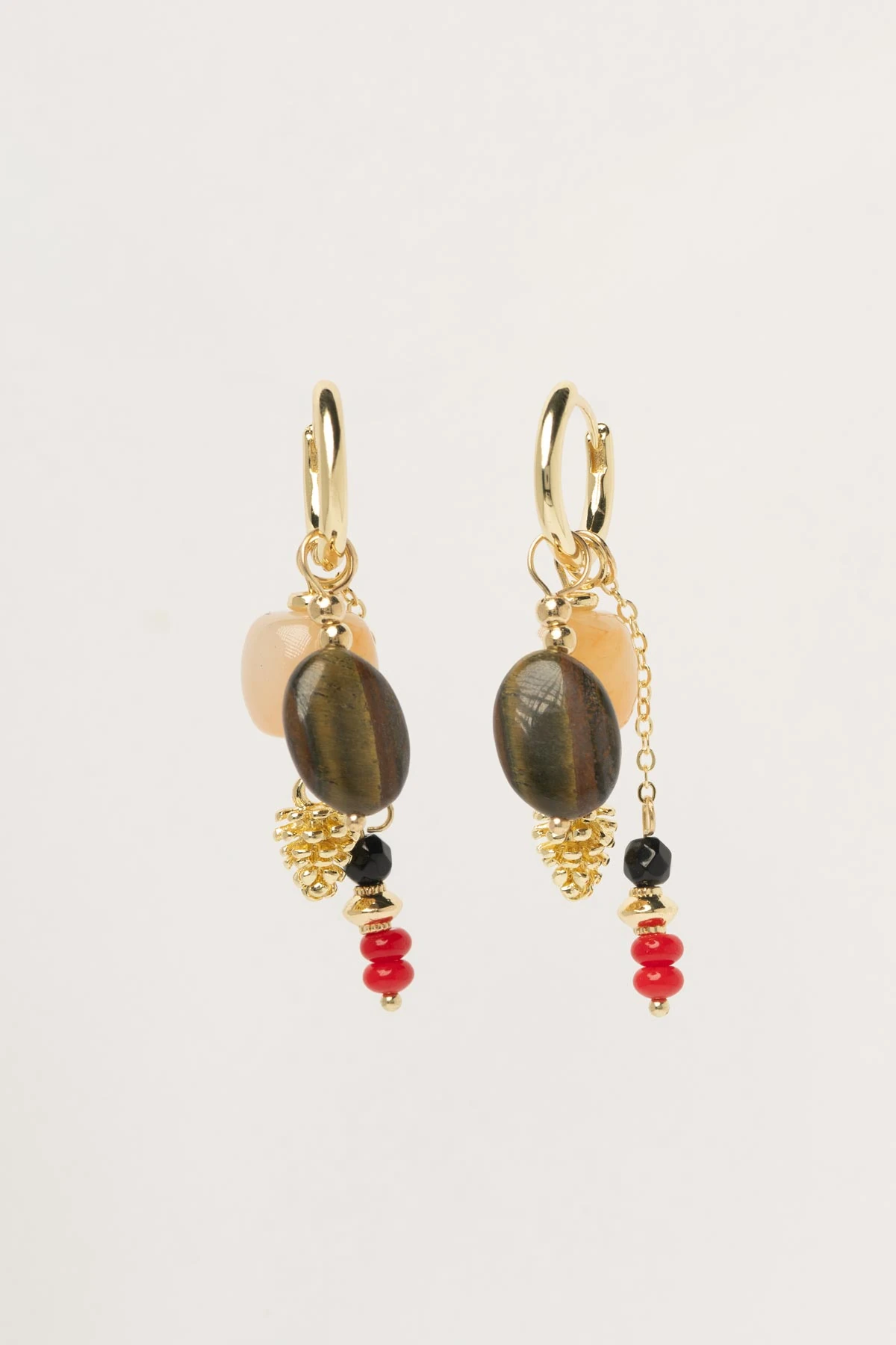 Gold Halka Kahve Boncuk Ve Altın Kozalak Sallantılı Stefany Küpe AKE9581