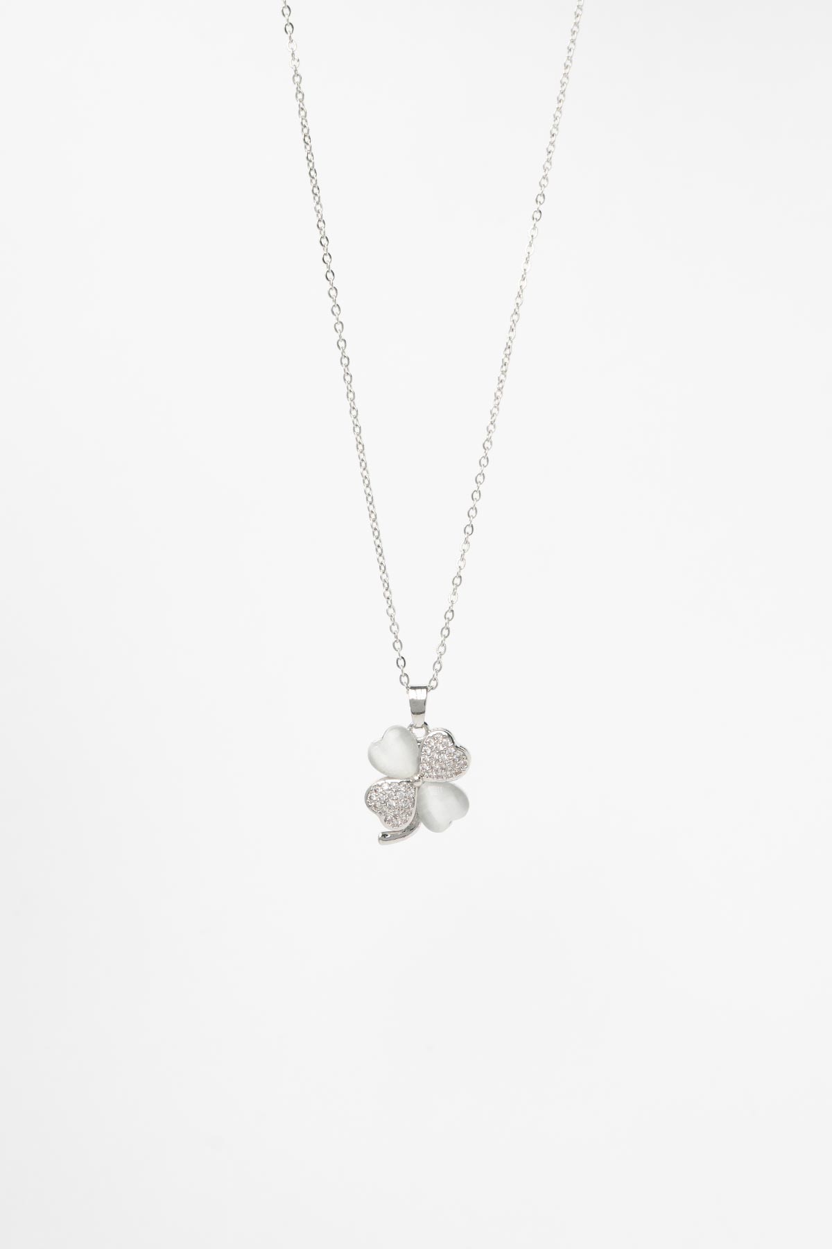 Silver Minimal Zincir Zirkon Ve Dolgulu Sedef Kalp Tasarım Yonca Sallantılı Çelik Kolye 45 cm AKL4091