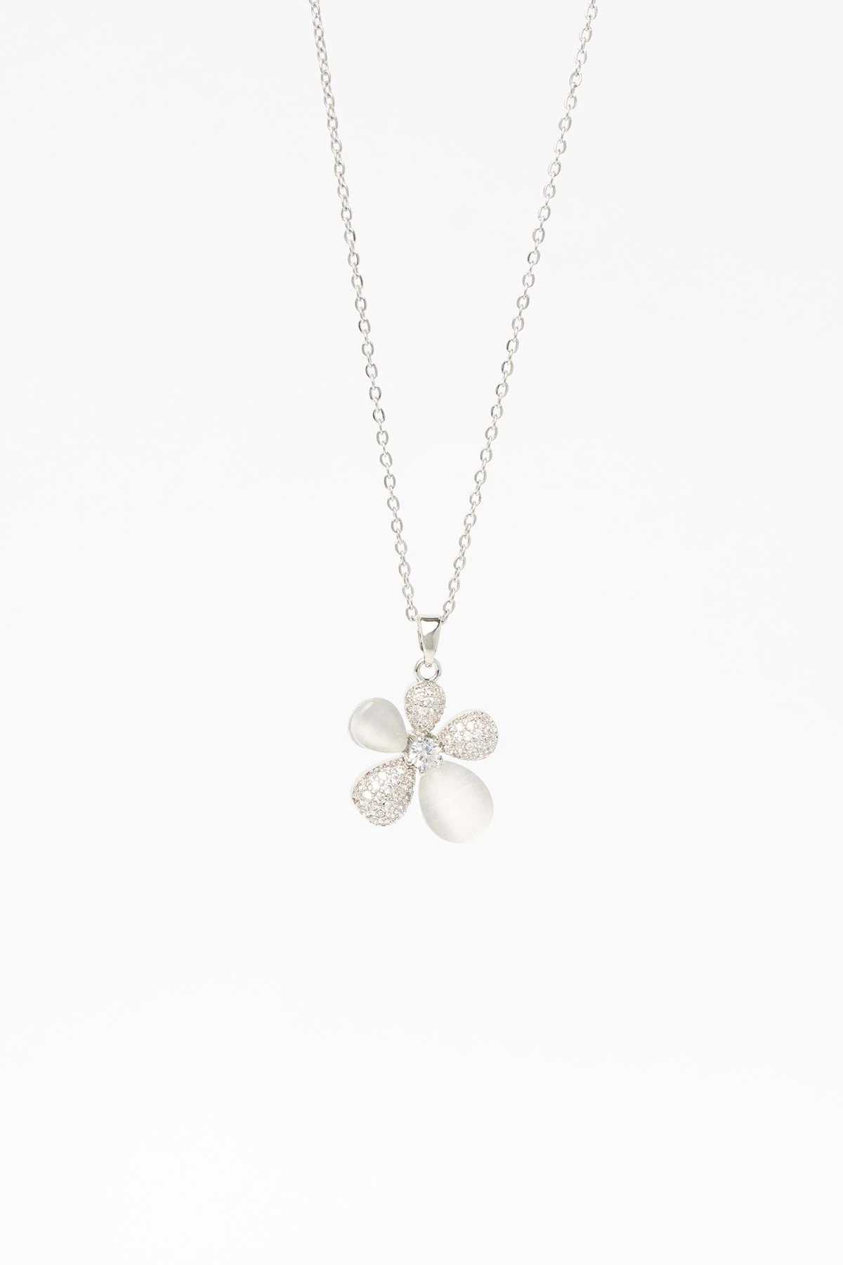 Silver Zirkon Ve Sedefli Büyük Papatya Sallantılı 45cm Çelik Kolye AKL4338