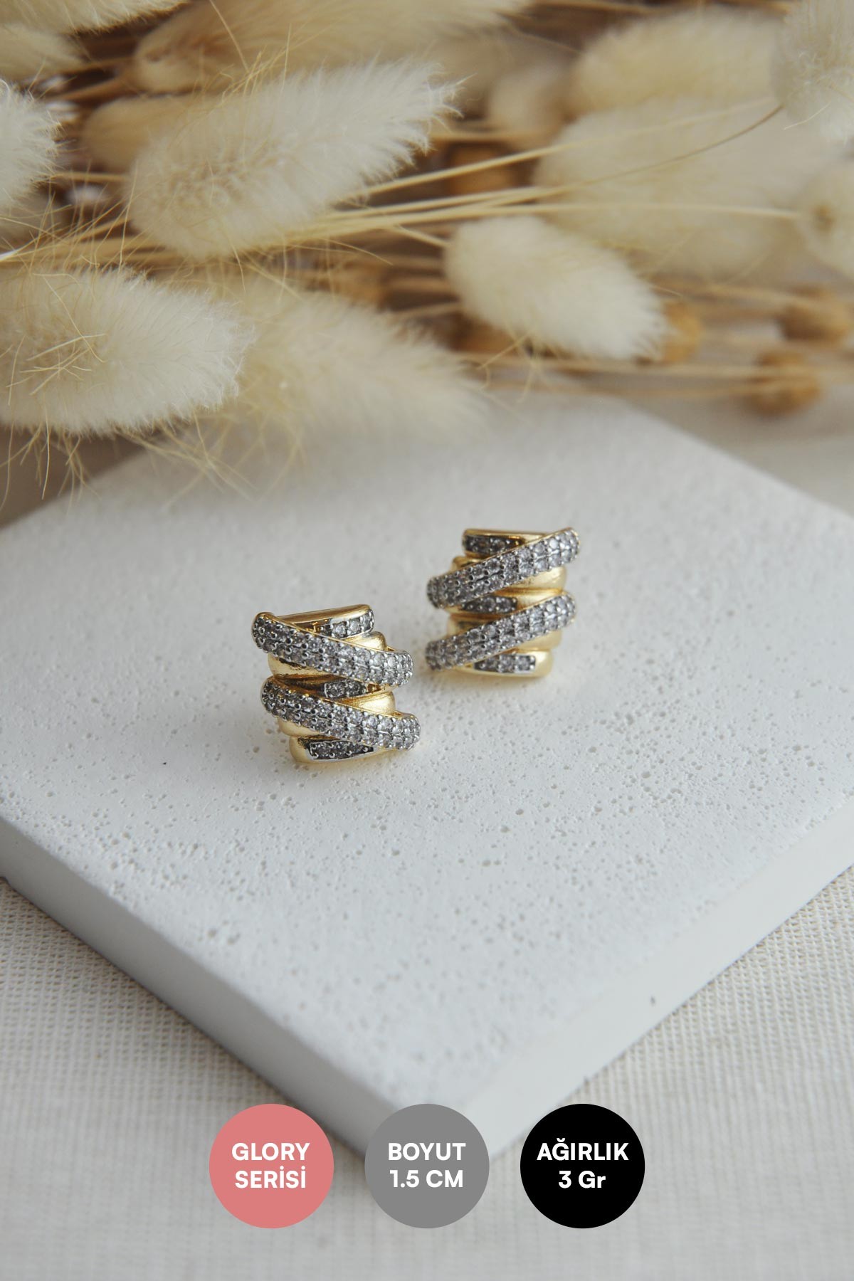 Gold Üstüste Çapraz Zirkon Yarım Ovaller Glory Küpe AKE9035