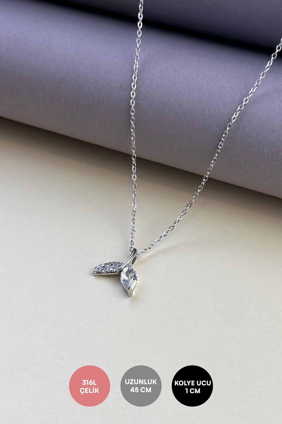 Silver Minimal Zincir Zirkon Ve Tektaş Detay Balık Kuyruğu Sallantılı Çelik Kolye 45 cm AKL4073