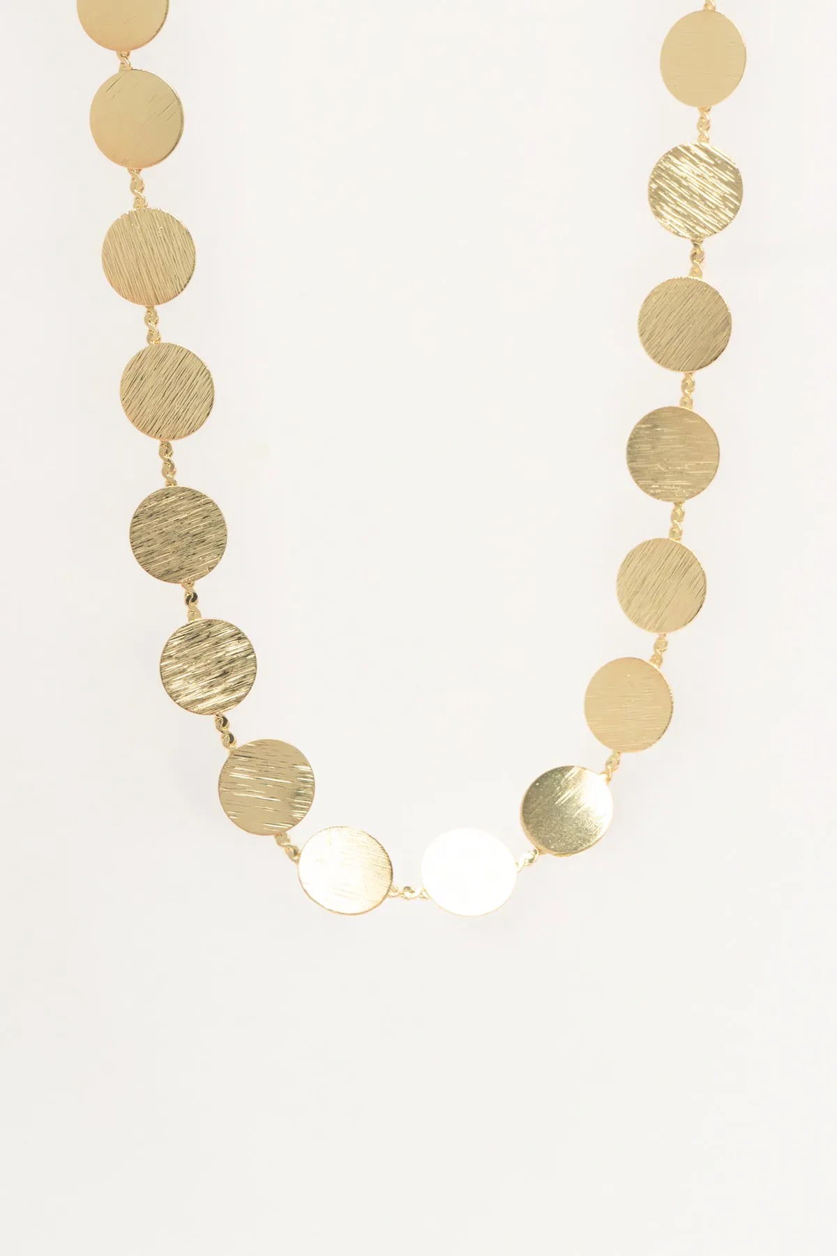 Gold 14K Yuvarlak Plakalar Sıralı Luxury Kolye AKL4400