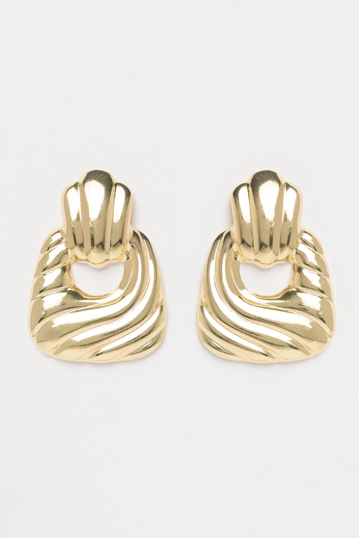 Gold Sarmal Akış Stefany Küpe AKE9676