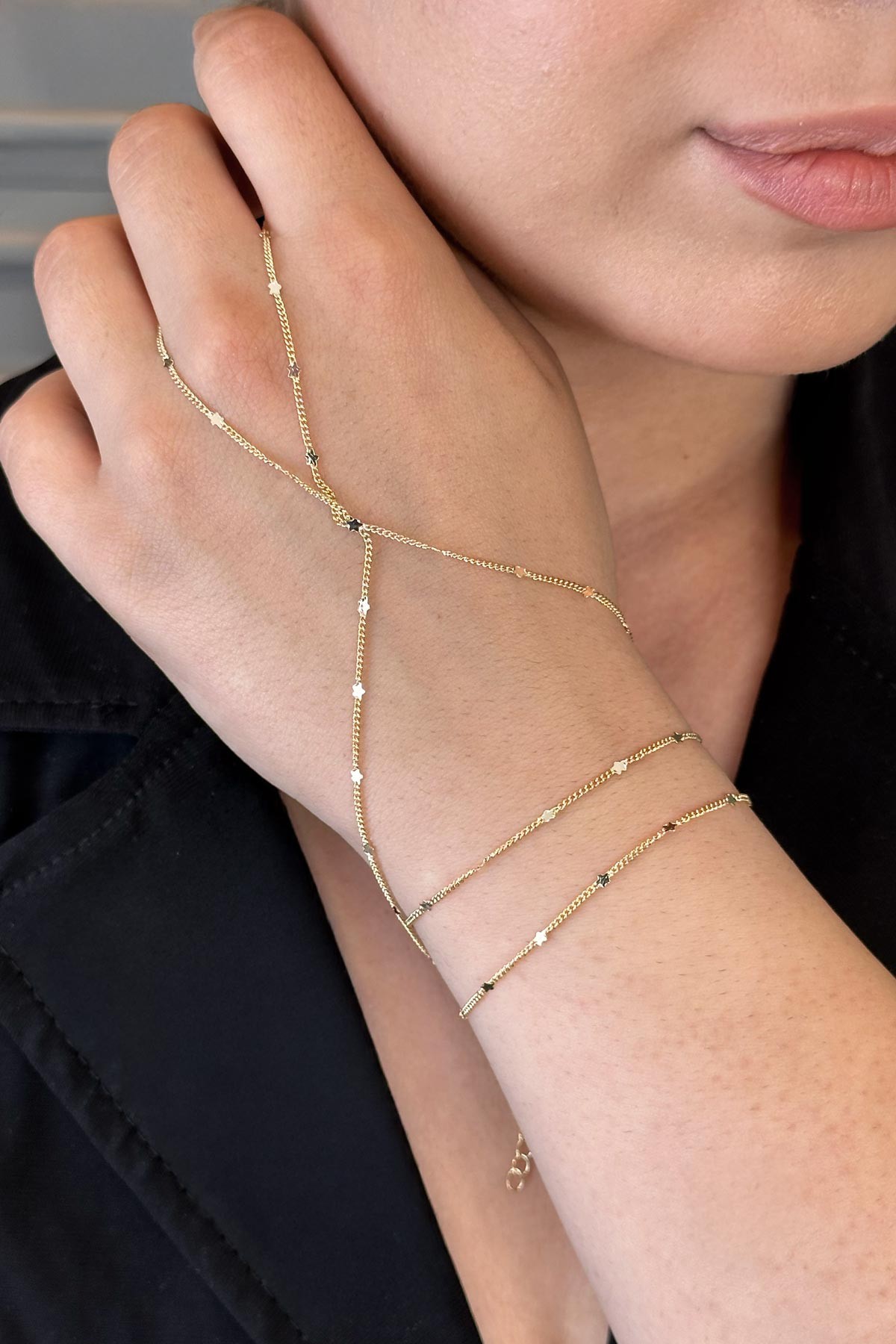 Ezme Yıldız Detay Gold Minimal Zincir Şahmeran ASH1111