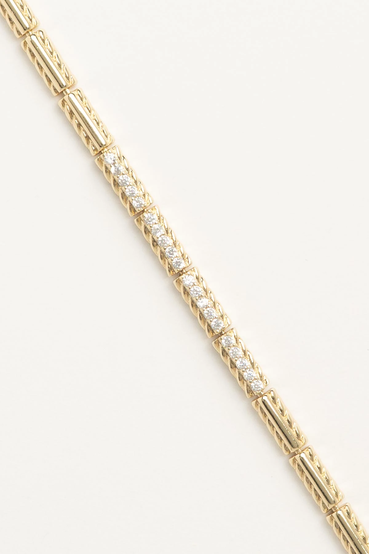 Gold 14K Zirkon Taş Detay Silindir Sıralı Luxury Bileklik ABL7639