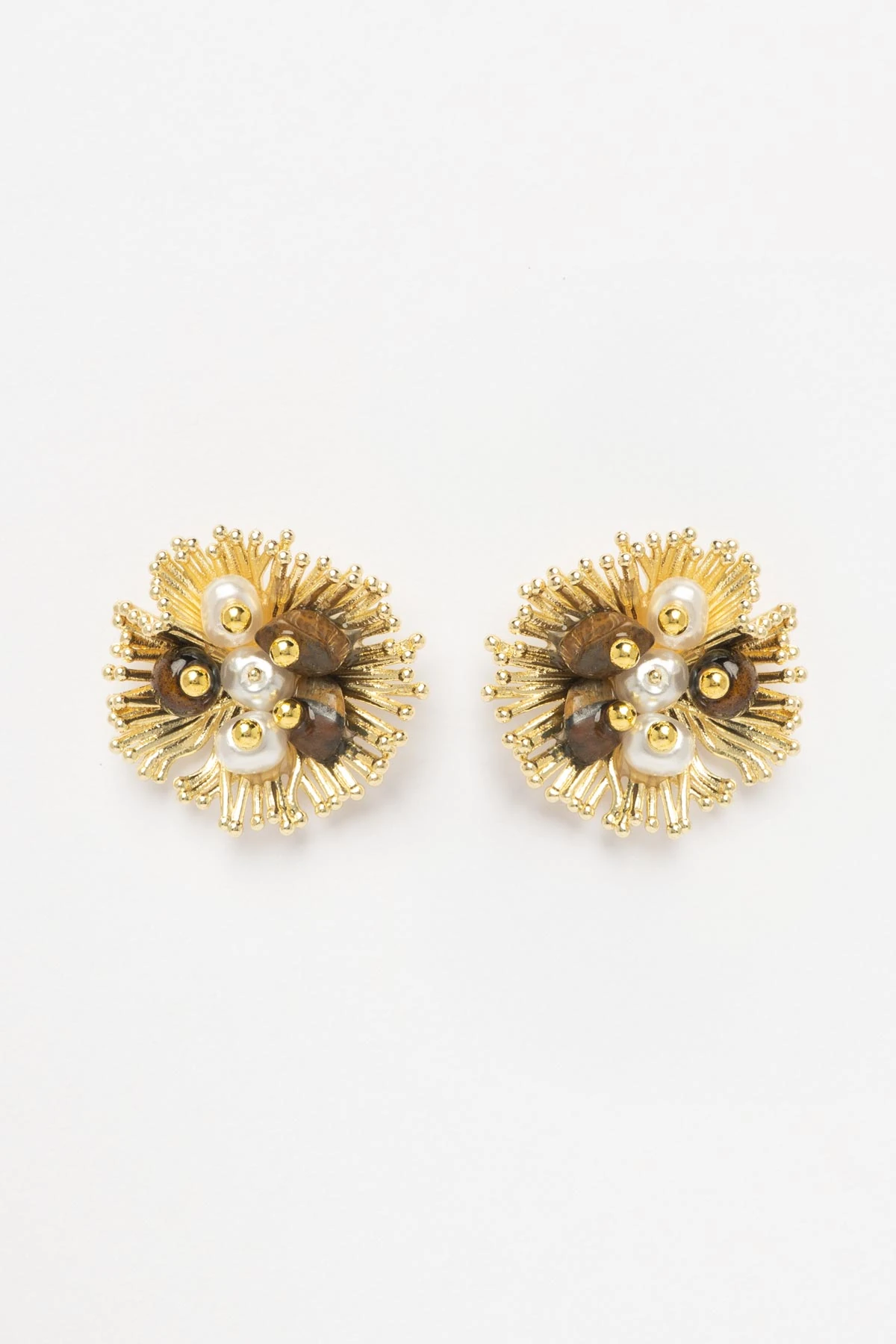 Gold Kahve Boncuk Dizili Çiçek Tasarım Stefany Küpe AKE9583