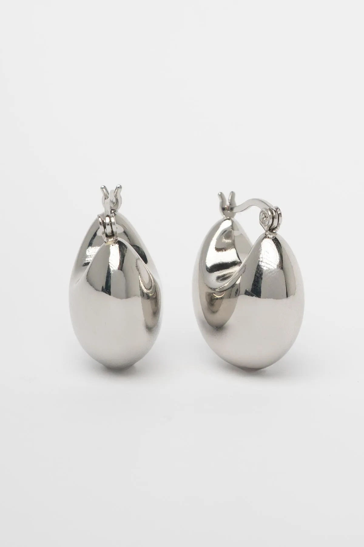 Silver Bombeli Damla Glory Küpe AKE9607