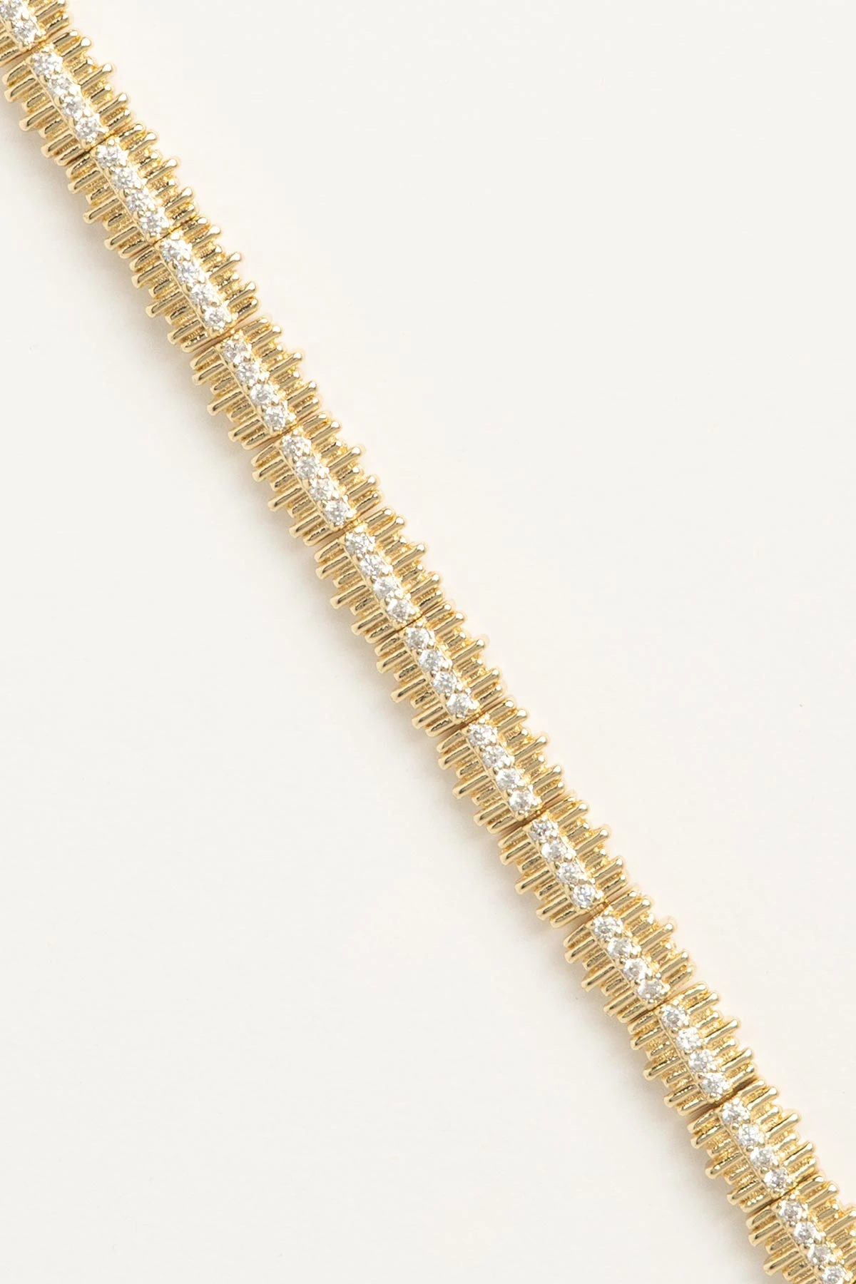 Gold Çivi Dokulu Zirkon Taş Sıralı Luxury Bileklik ABL7611