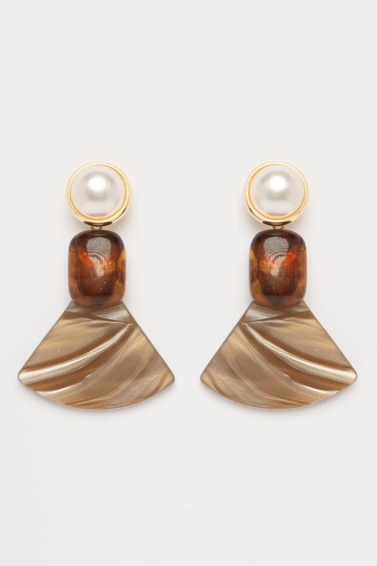 İnci Detay Kahverengi Üçgen Sedef Sallantılı Stefany Küpe AKE9798