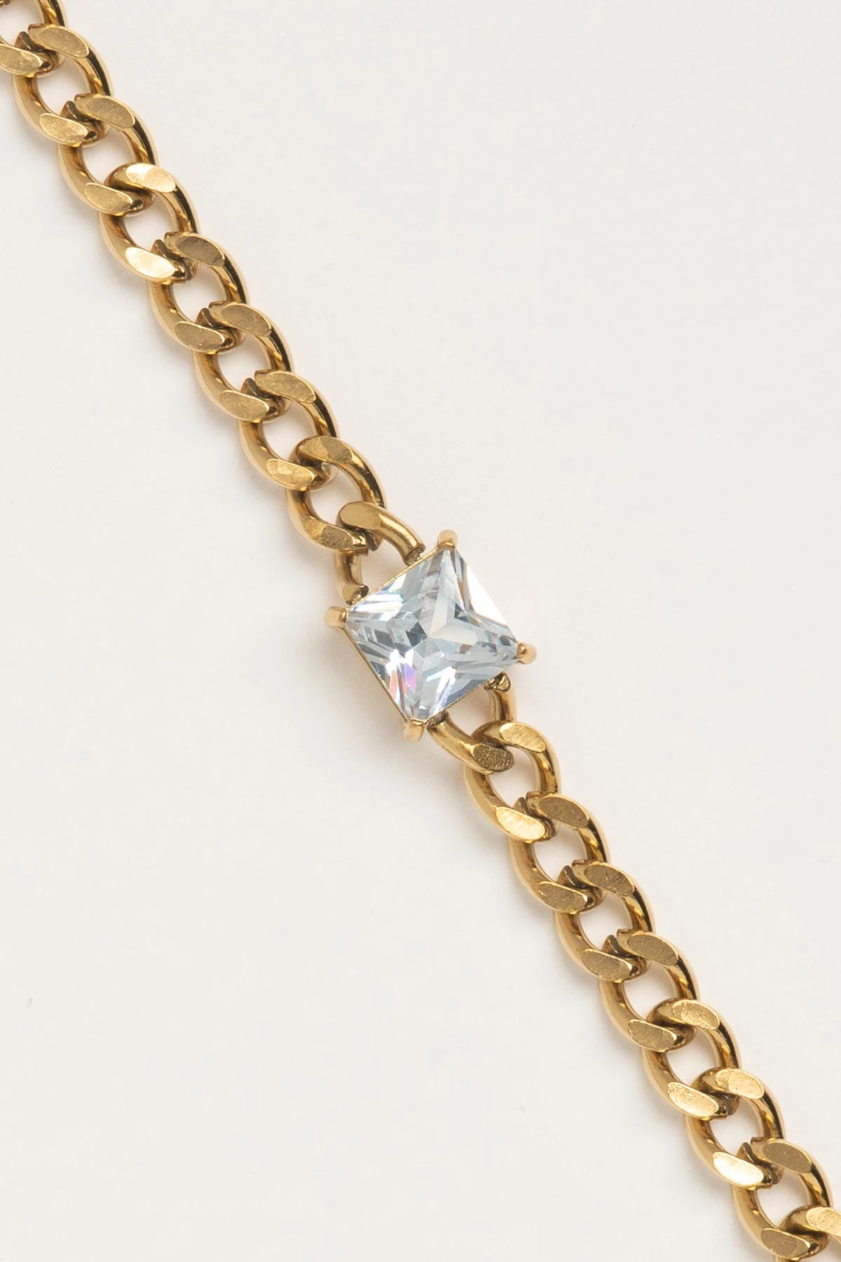 Büyük Baget Taş Detay Gold Curb Zincir Çelik Bileklik ABL7211